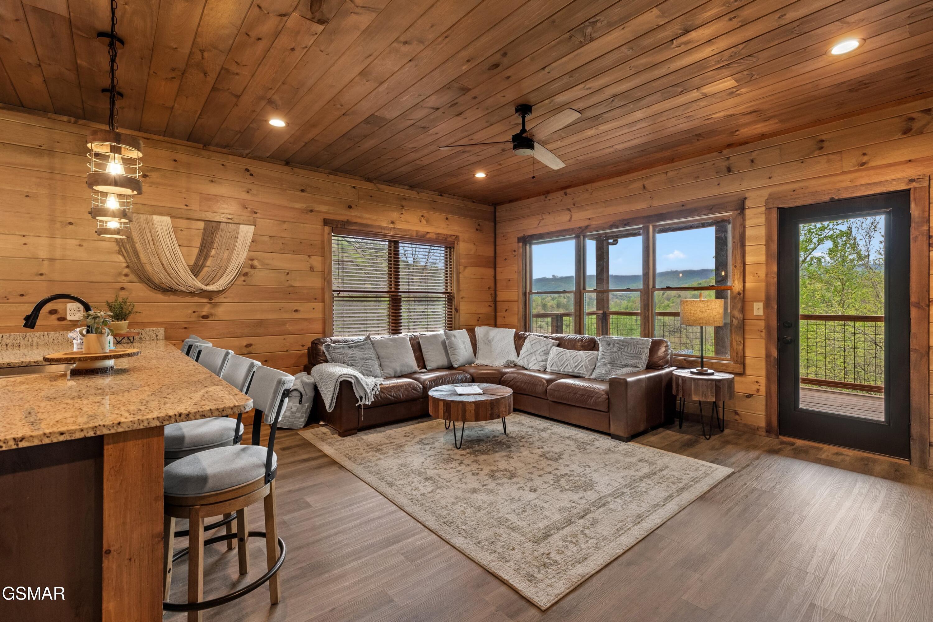 5276 Riversong Way Sevierville TN 37876