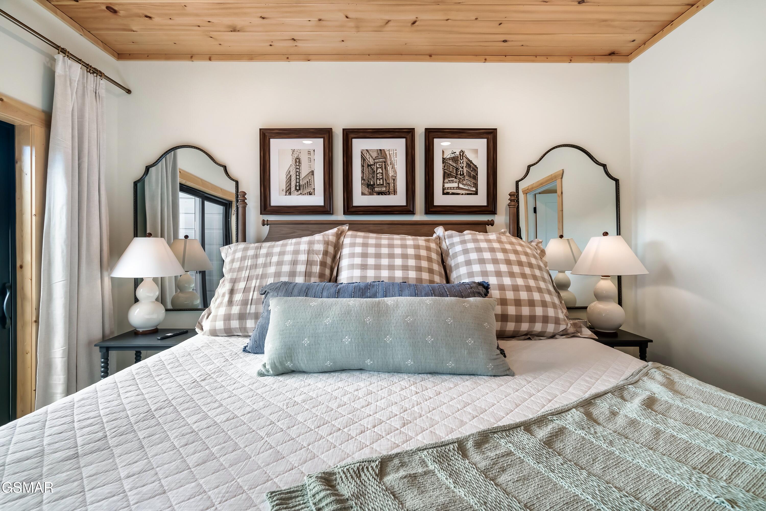 1279 Upper Middle Creek Road Sevierville TN 37876