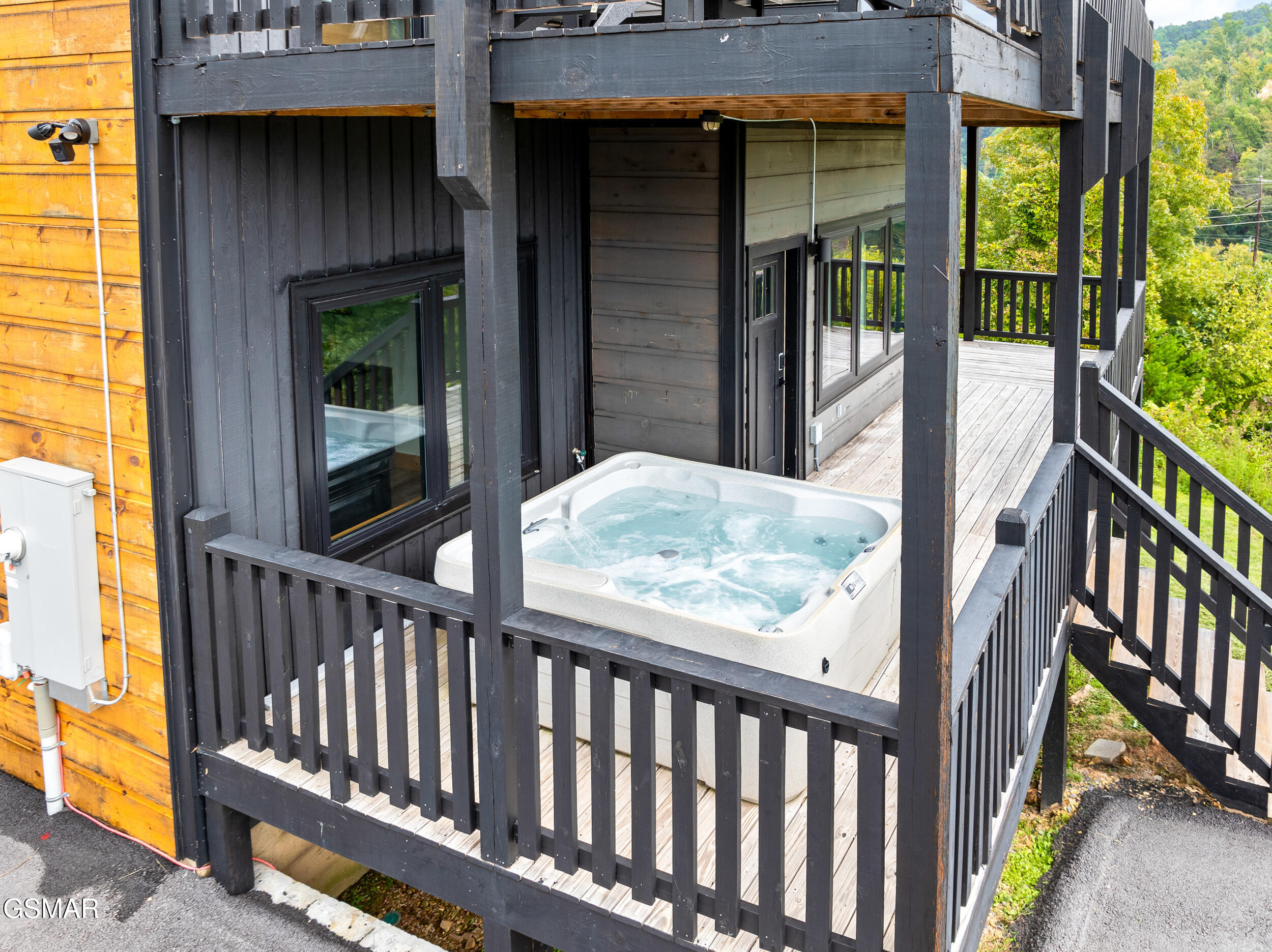 1279 Upper Middle Creek Road Sevierville TN 37876