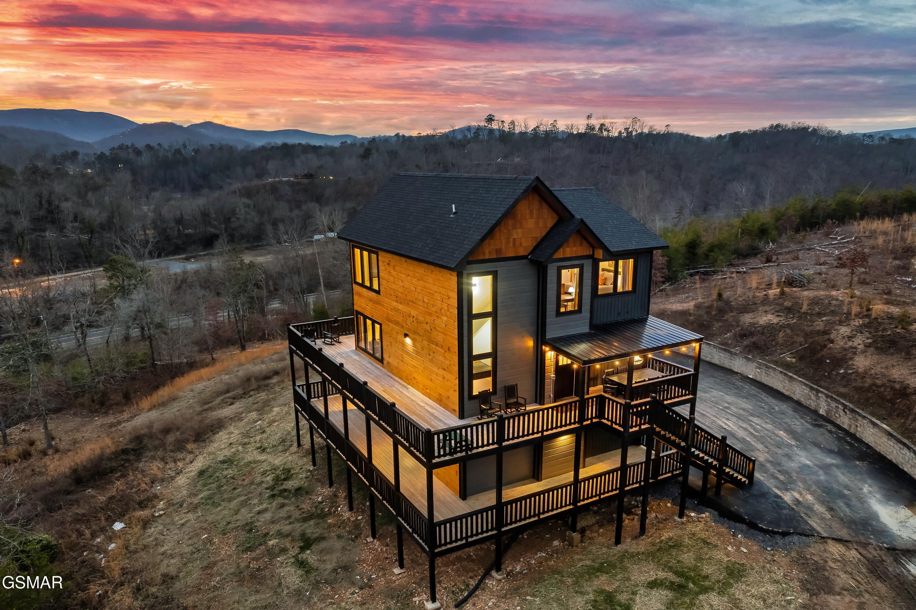 1279 Upper Middle Creek Road Sevierville TN 37876