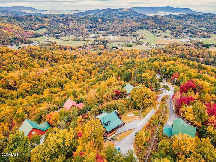 3933 Glenview Way Sevierville TN 37862