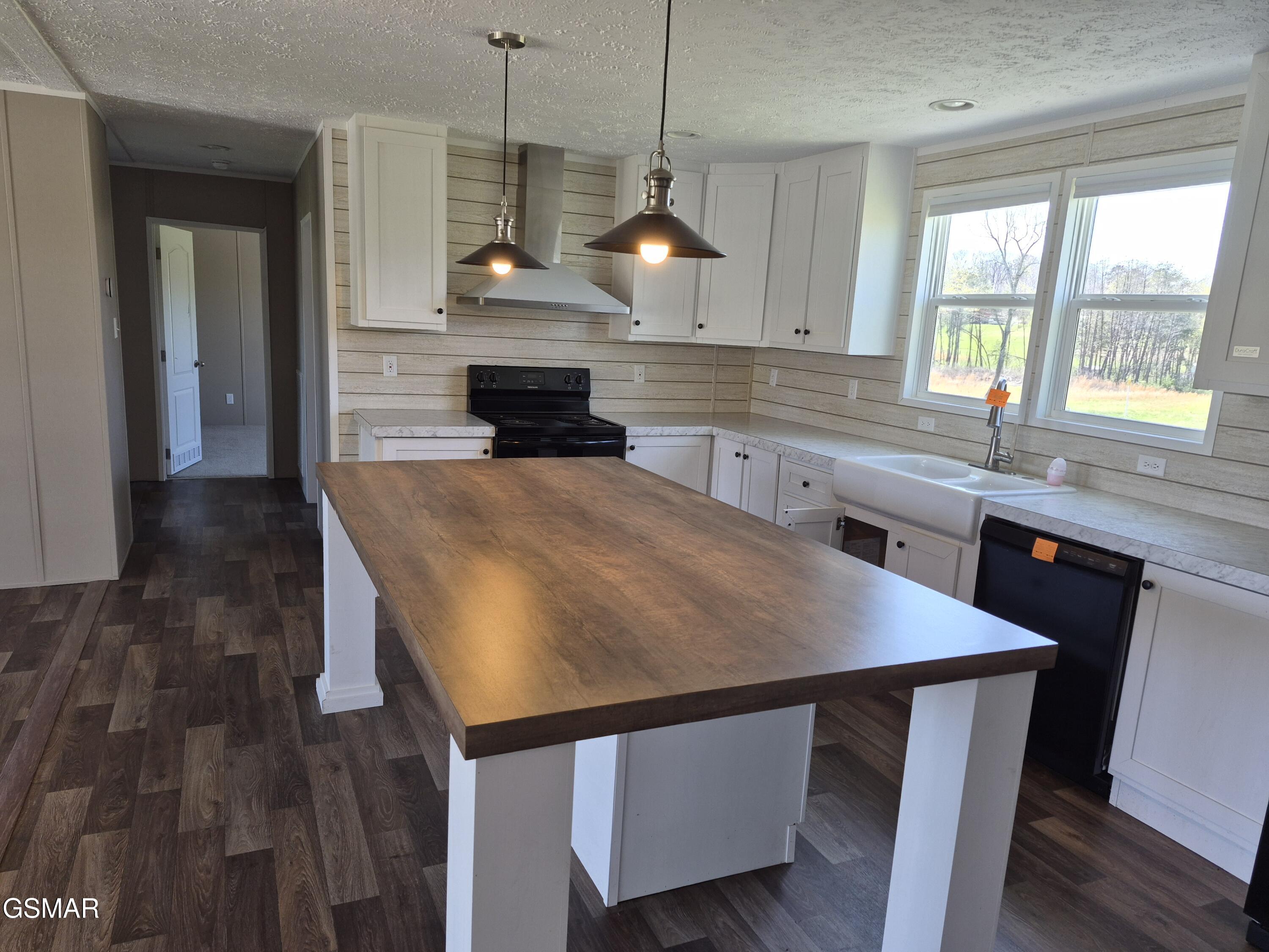 310 Bungalow Drive Dandridge TN 37725