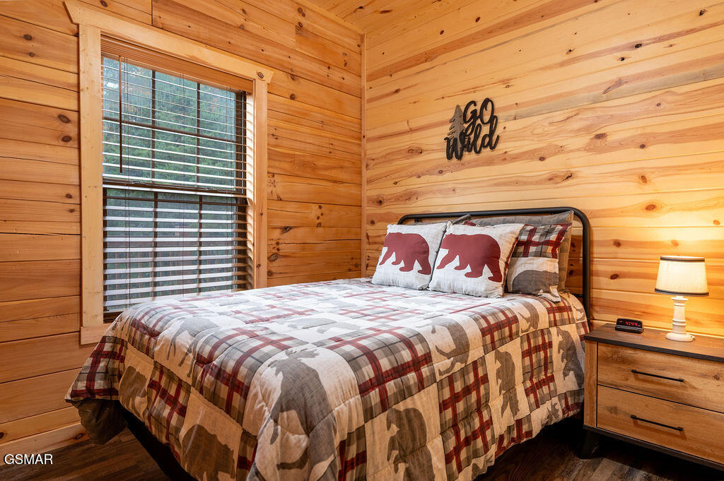 2594 Windfall Estates Drive Sevierville TN 37876
