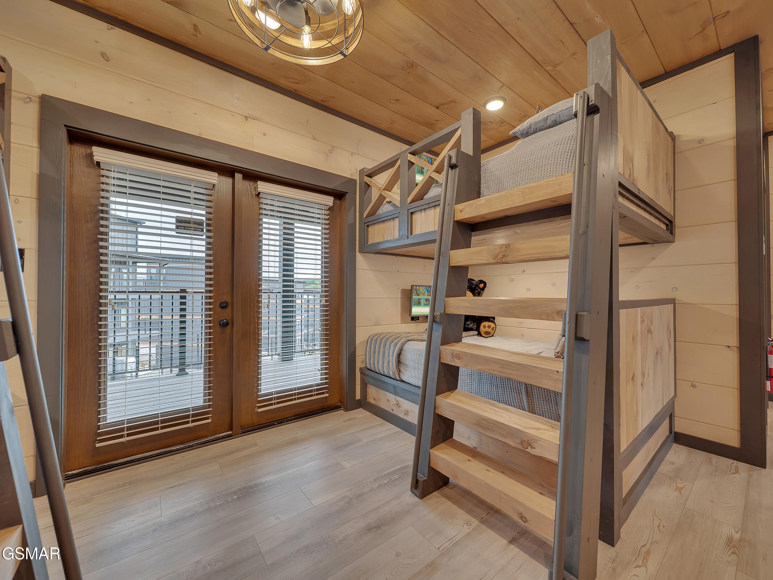 1319 Wildhorse Ridge Way Sevierville TN 37862