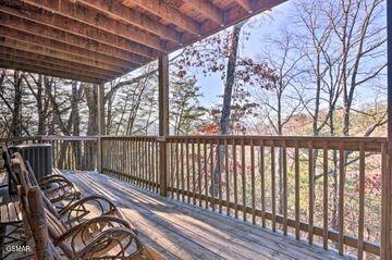 1071 Scenic Hills Road Pigeon Forge TN 37863