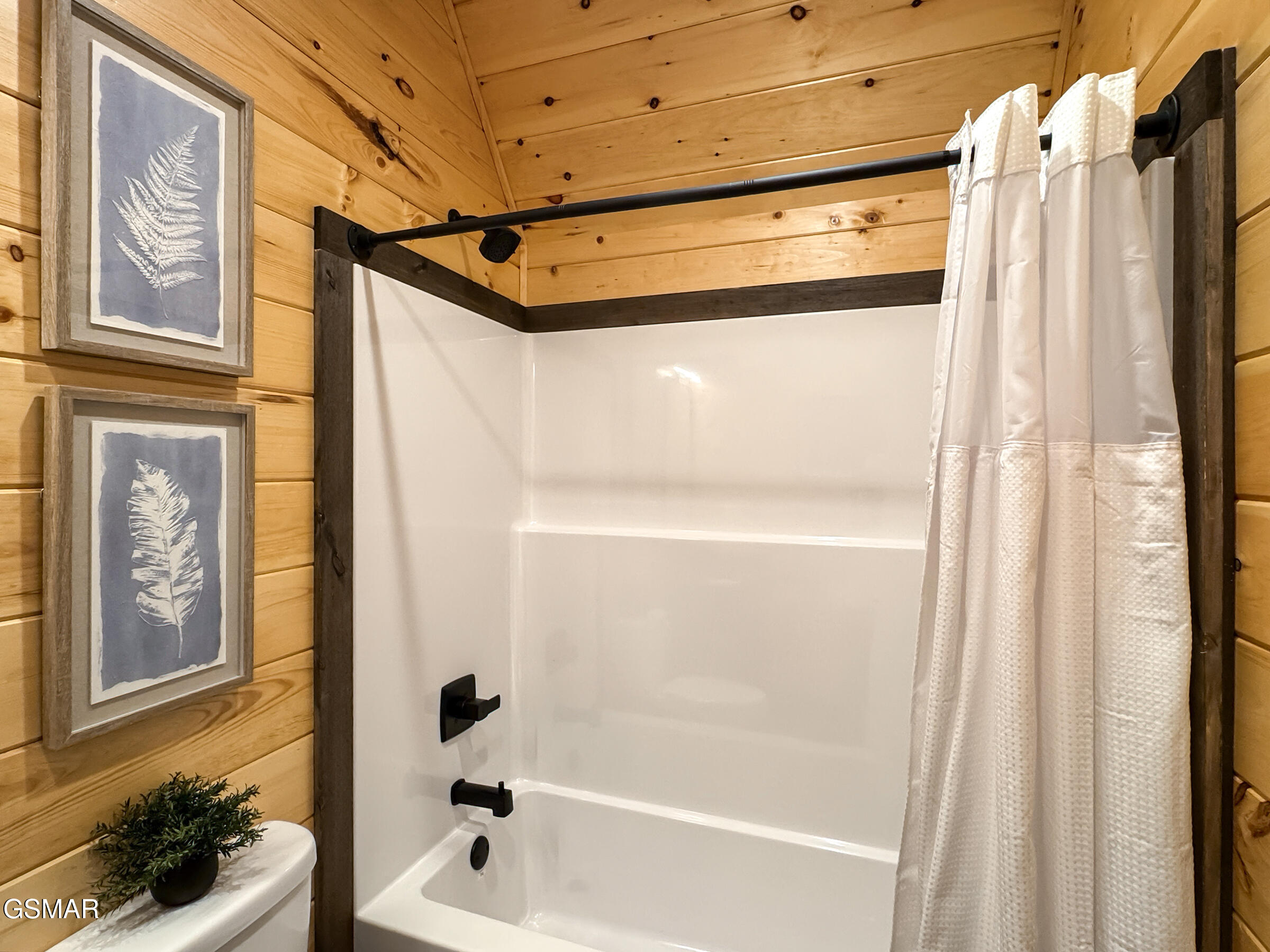 2313 Grey Fox Sevierville TN 37862