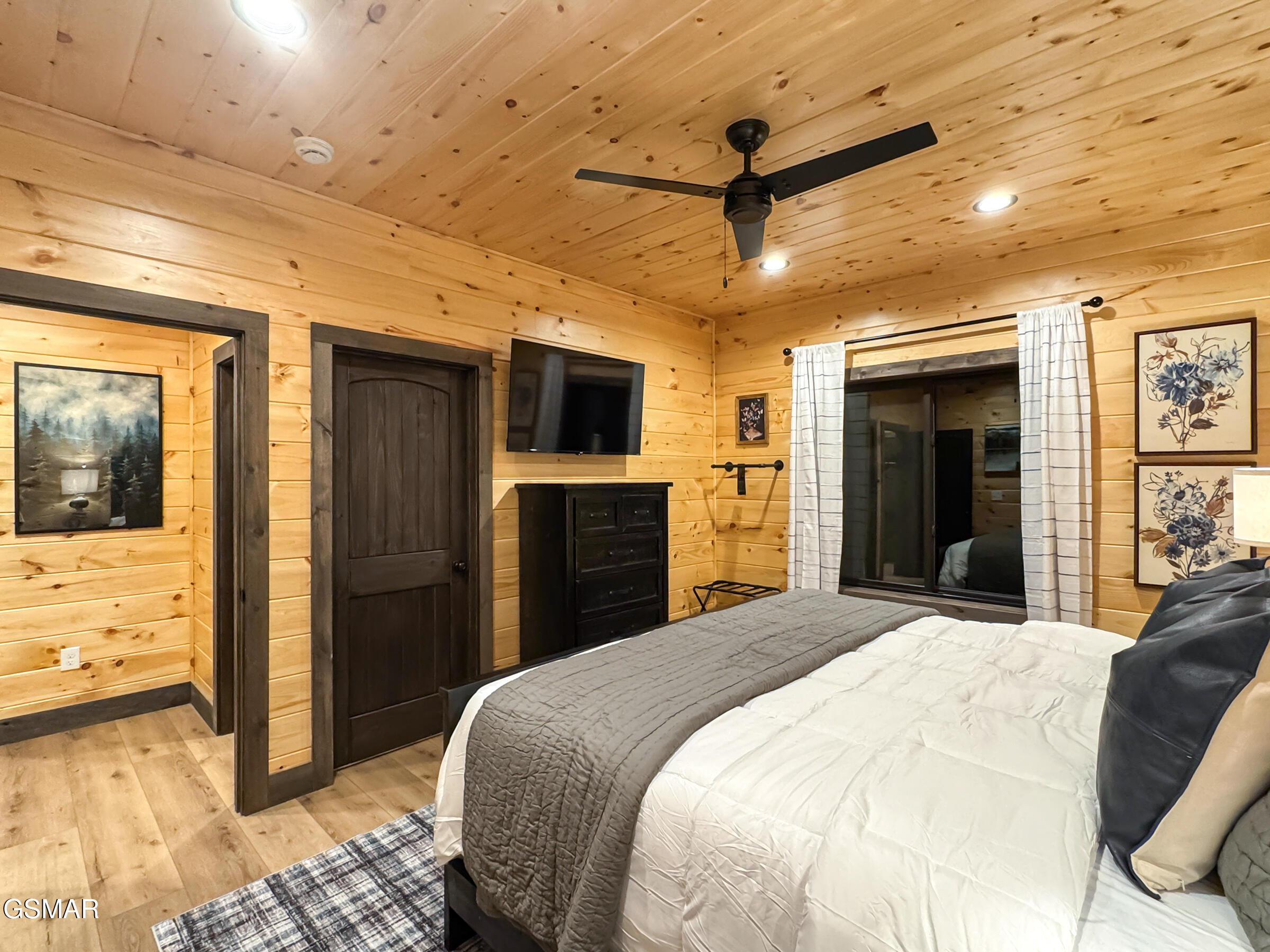 2313 Grey Fox Sevierville TN 37862