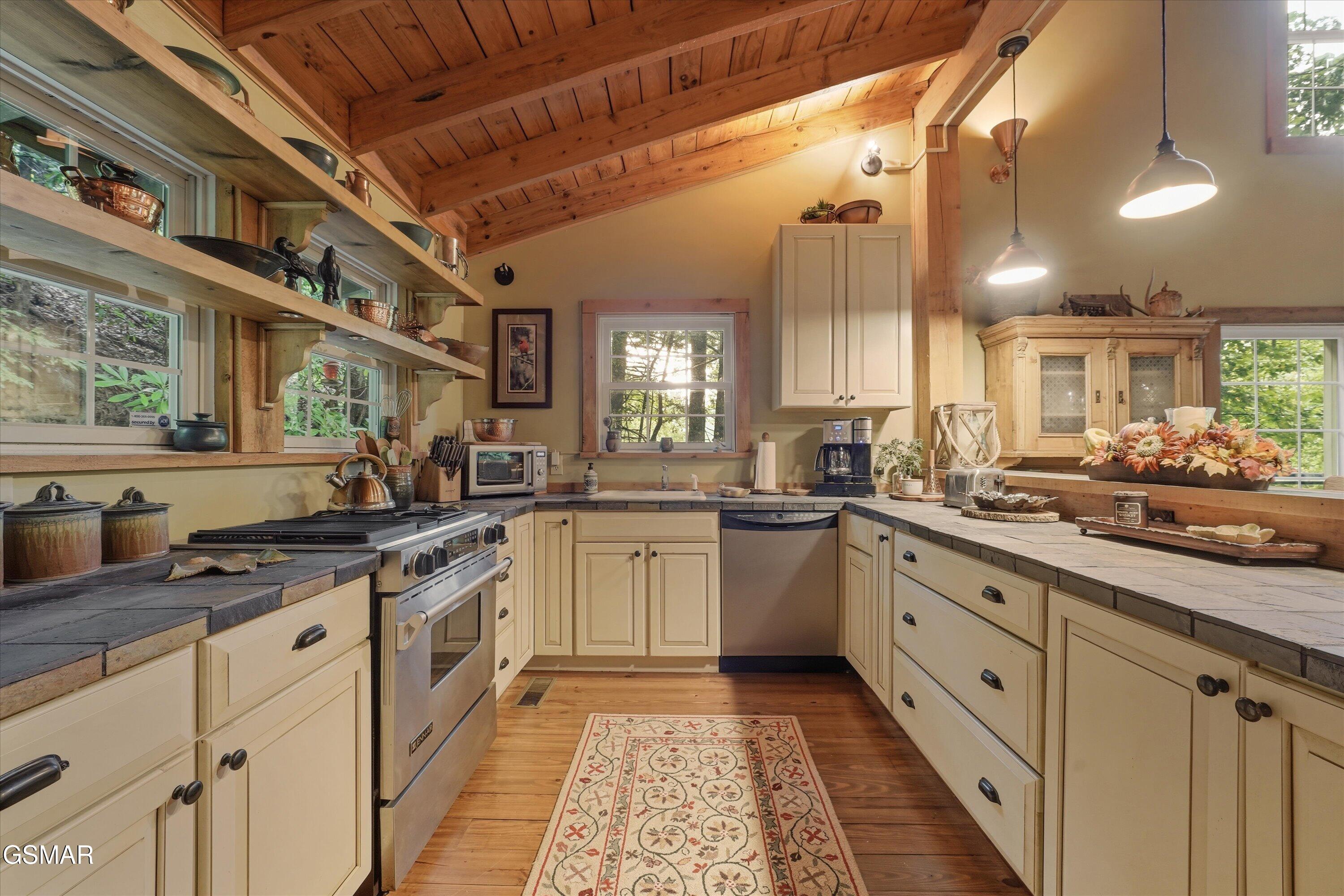 345 Gatlin Drive Gatlinburg TN 37738