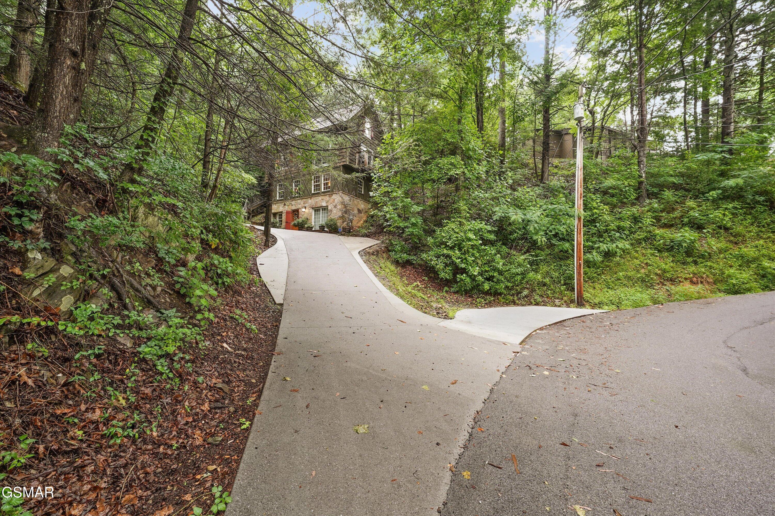 345 Gatlin Drive Gatlinburg TN 37738