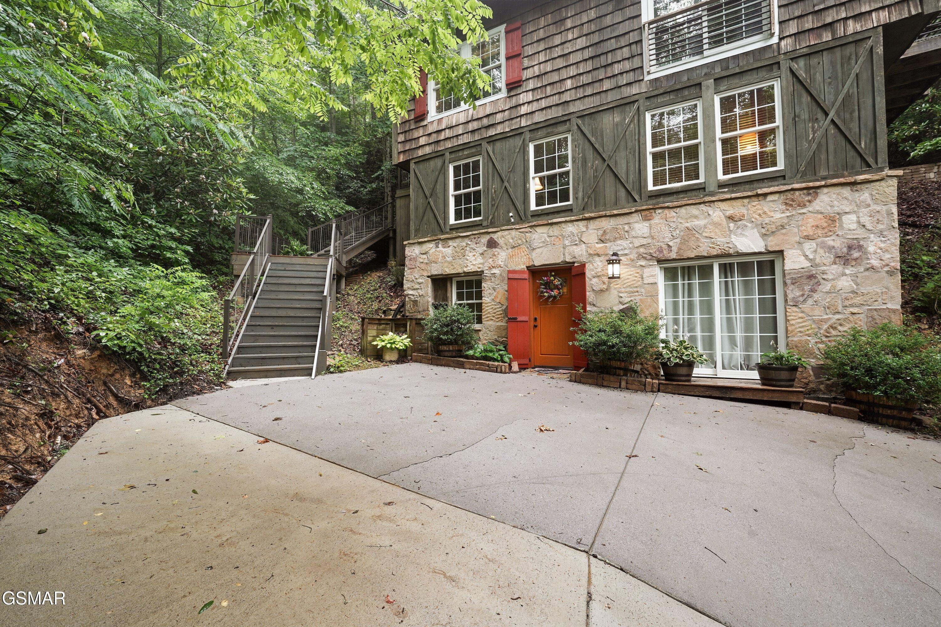 345 Gatlin Drive Gatlinburg TN 37738