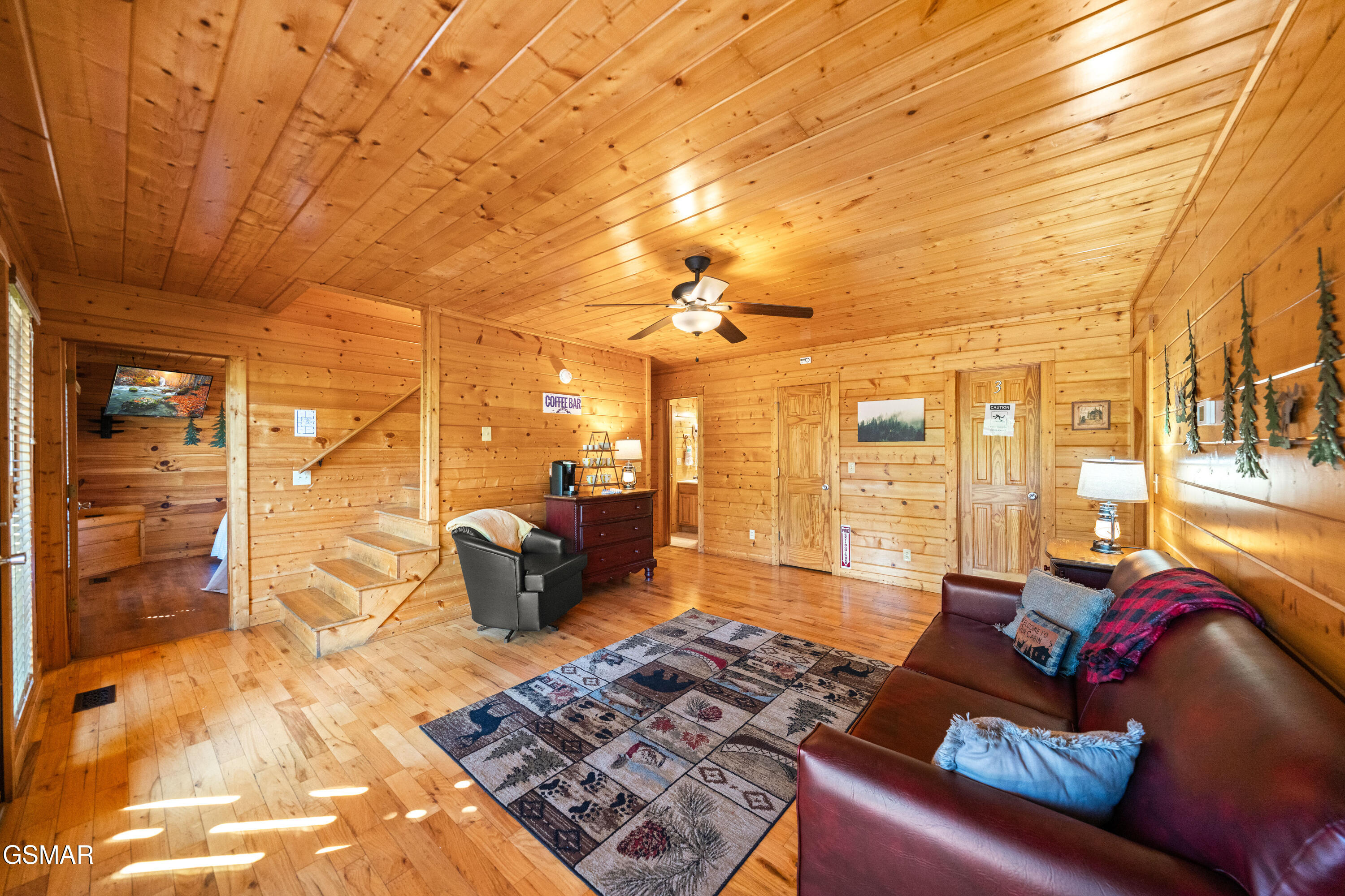 1642 Kissing Way Sevierville TN 37862