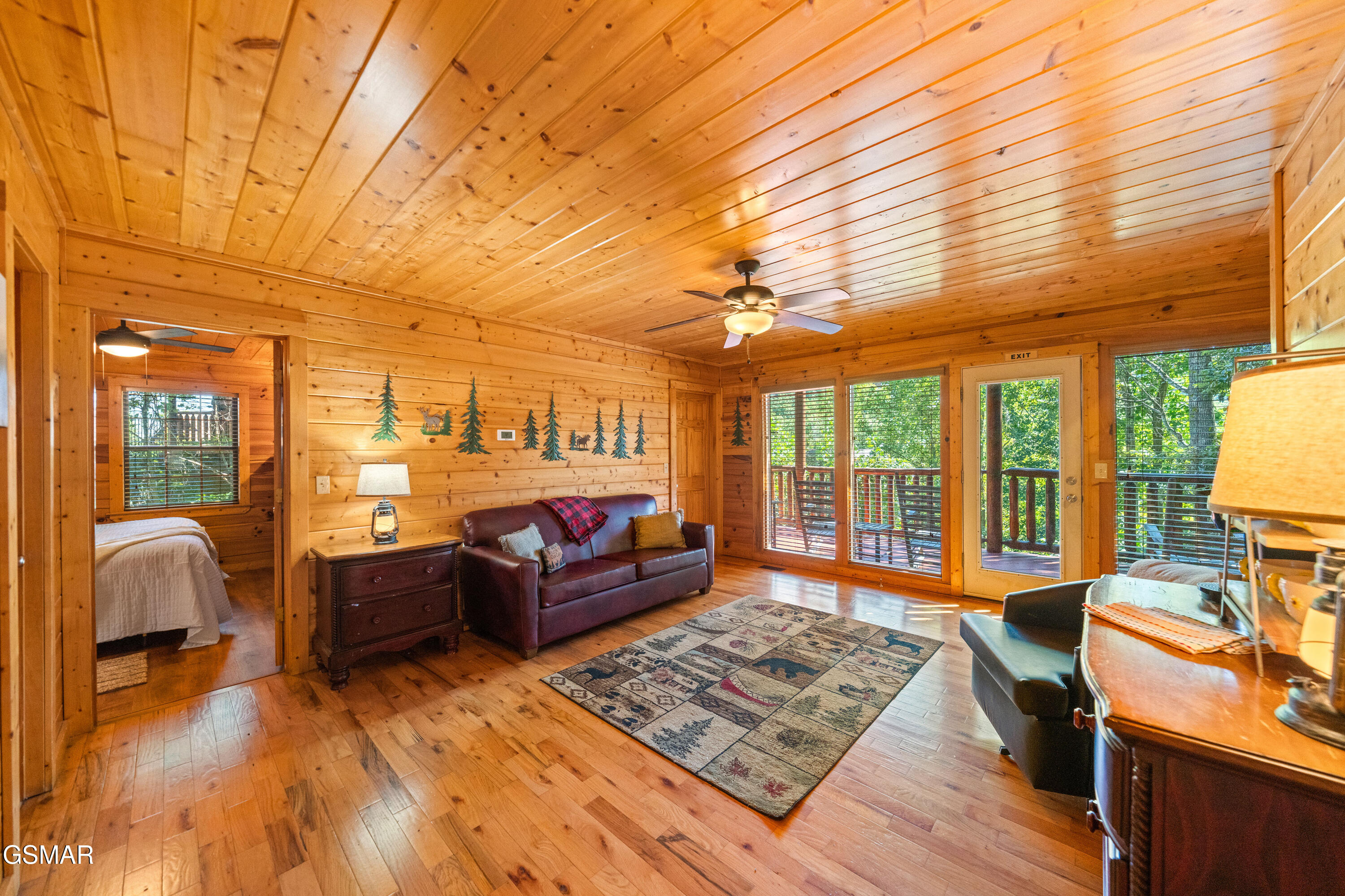 1642 Kissing Way Sevierville TN 37862