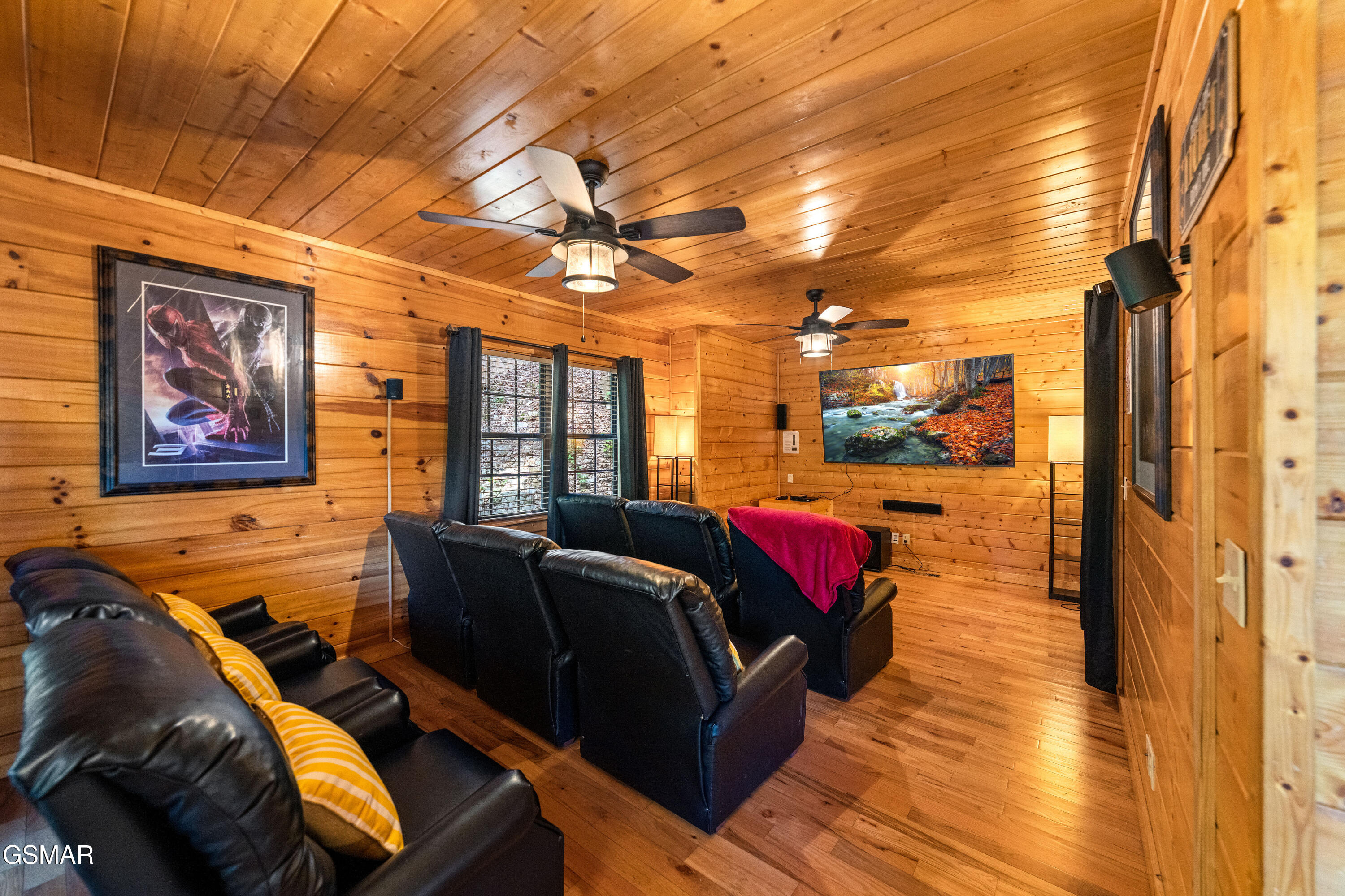 1642 Kissing Way Sevierville TN 37862