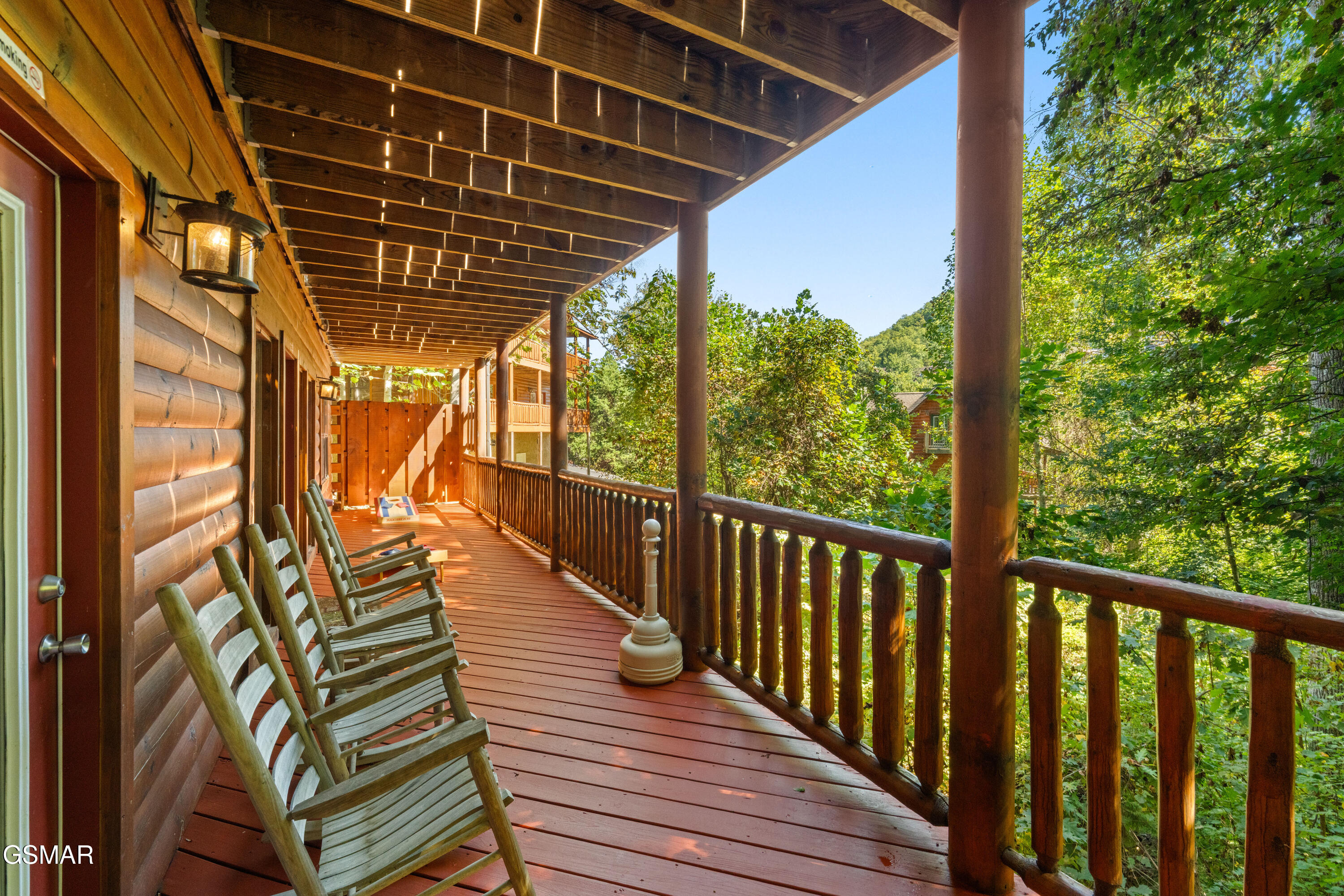 1642 Kissing Way Sevierville TN 37862
