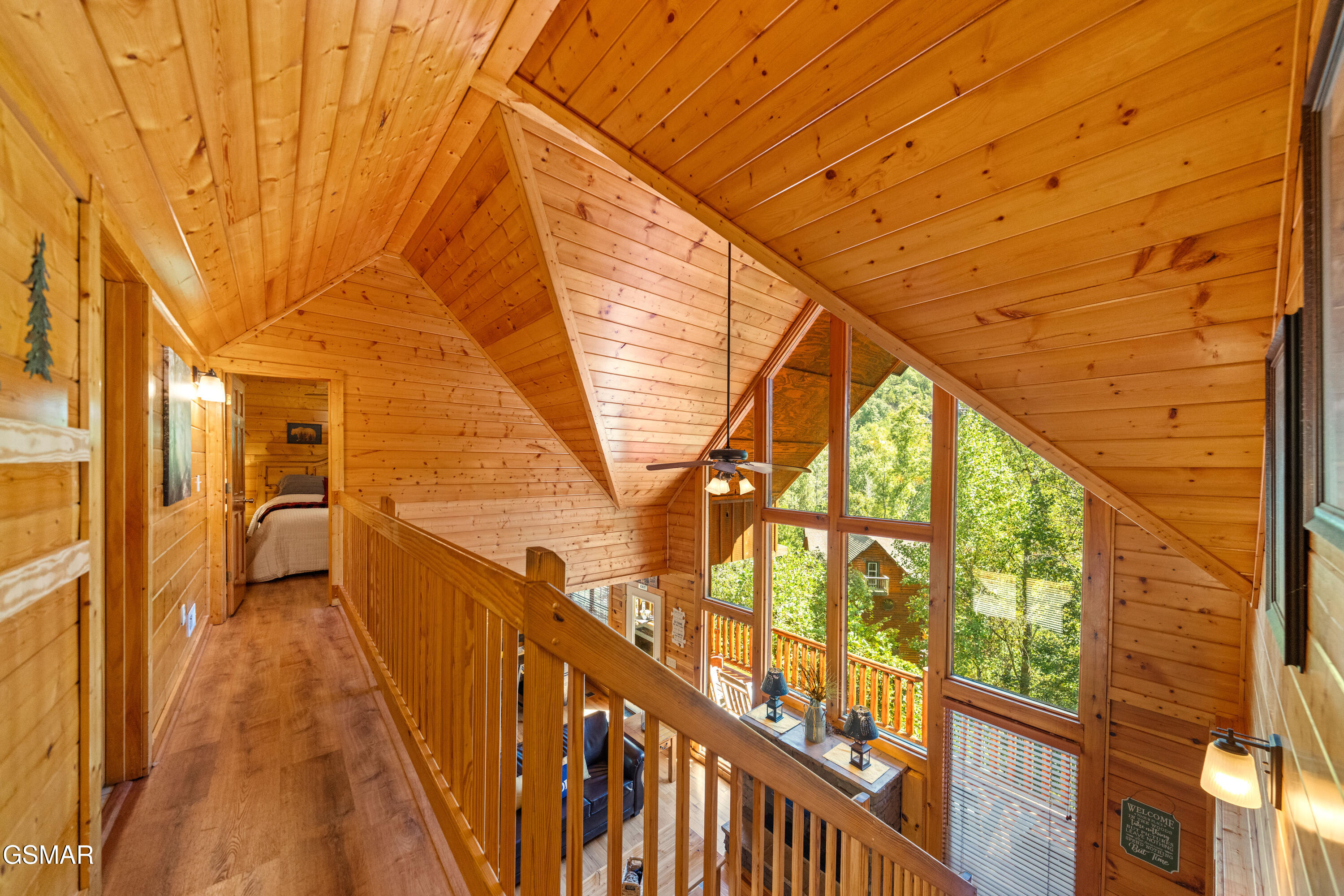 1642 Kissing Way Sevierville TN 37862