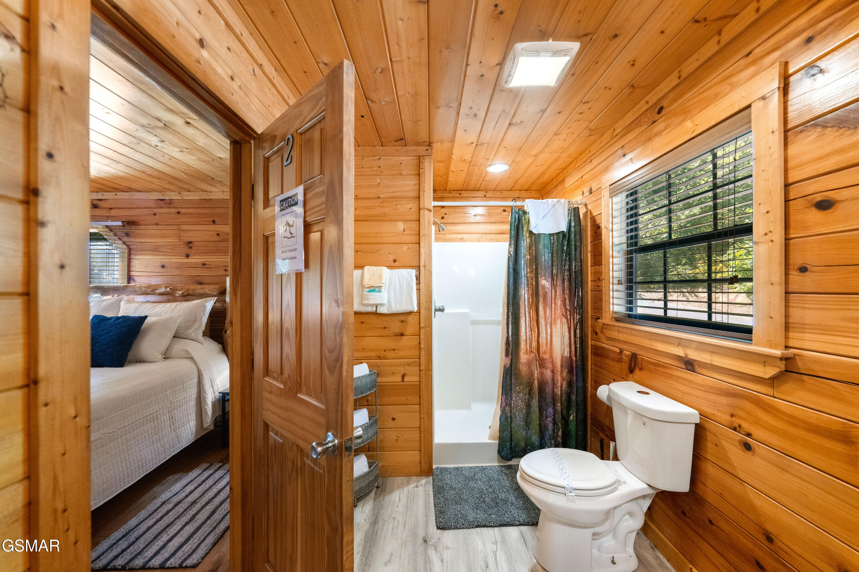 1642 Kissing Way Sevierville TN 37862