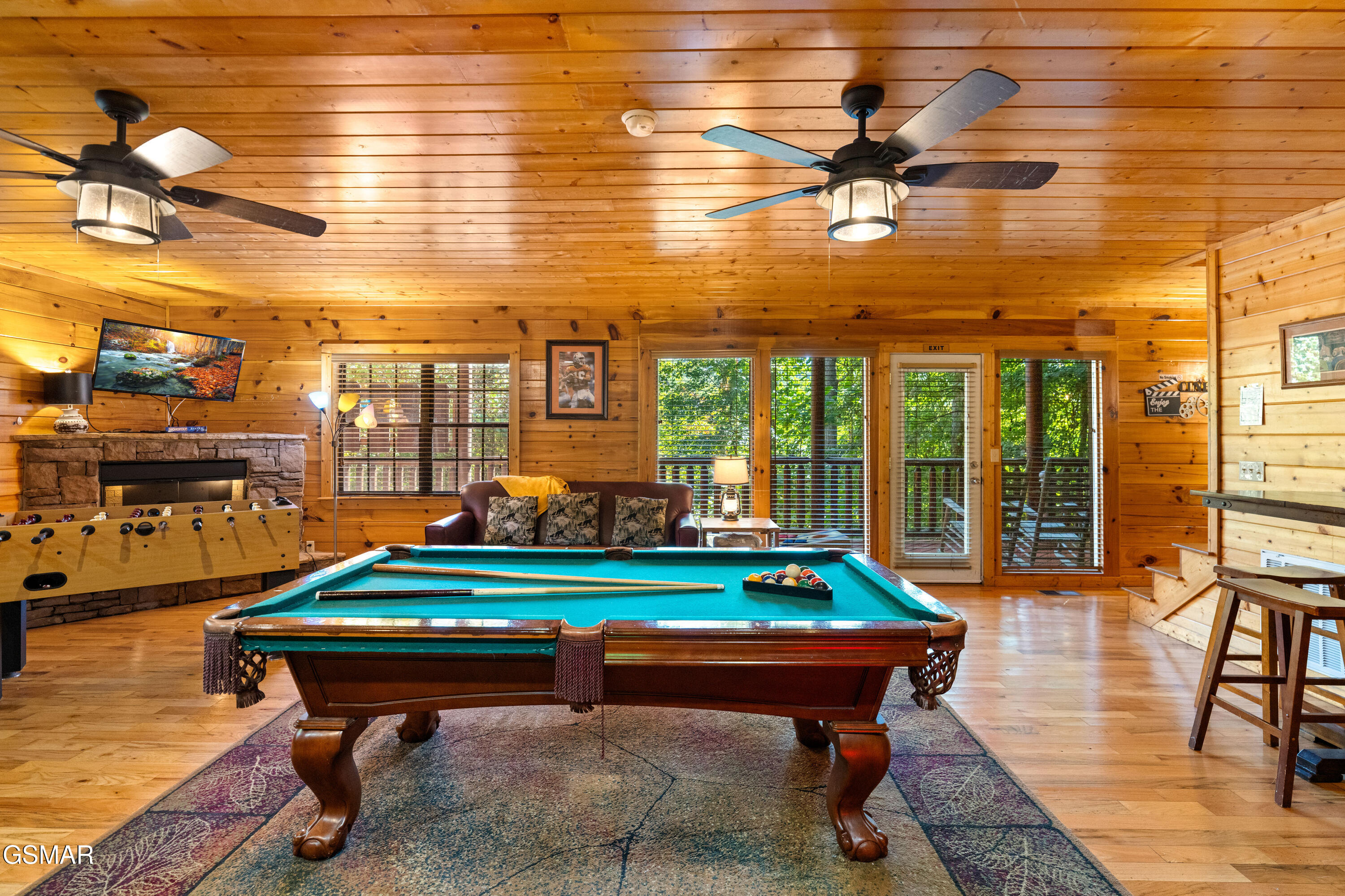 1642 Kissing Way Sevierville TN 37862