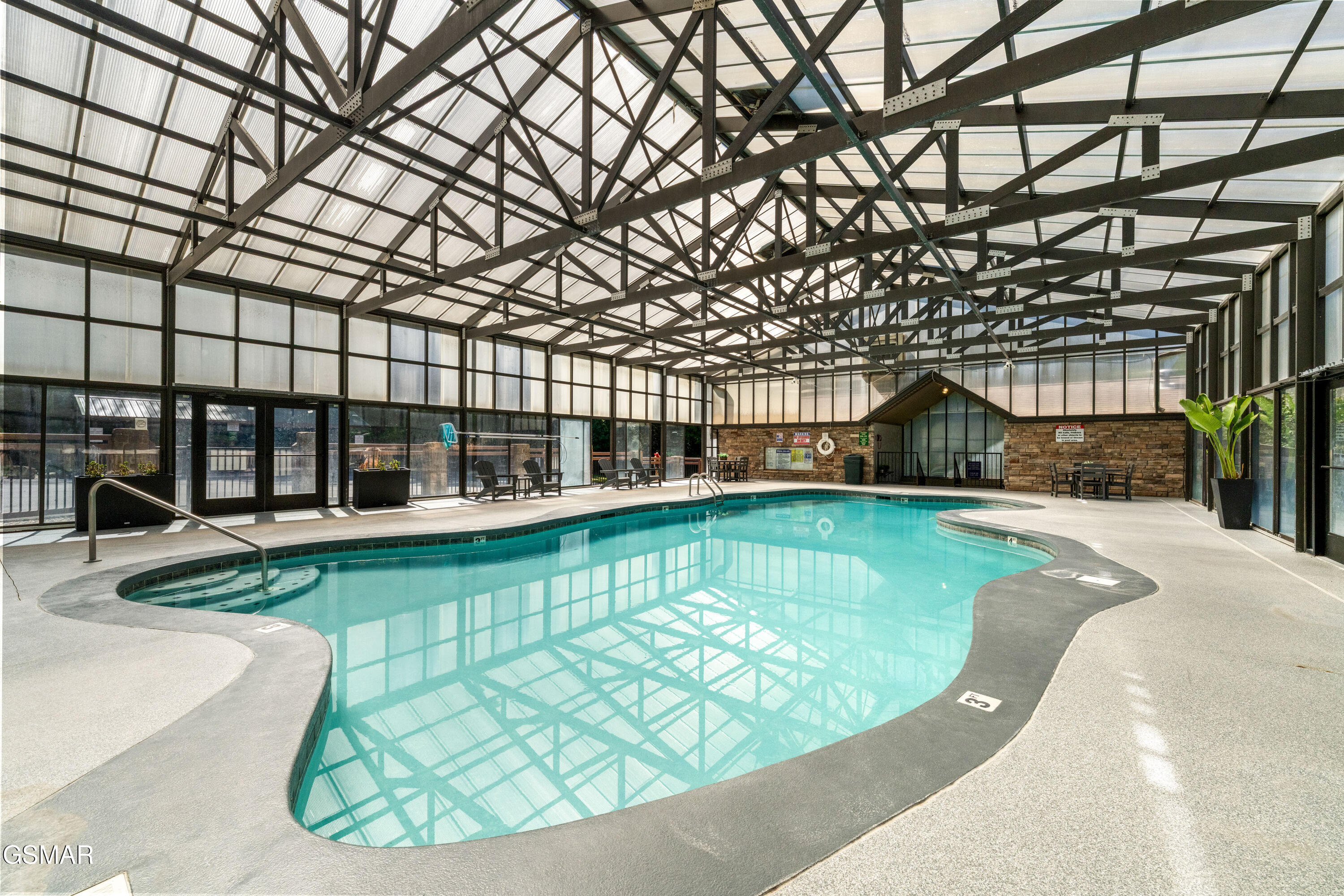 1642 Kissing Way Sevierville TN 37862