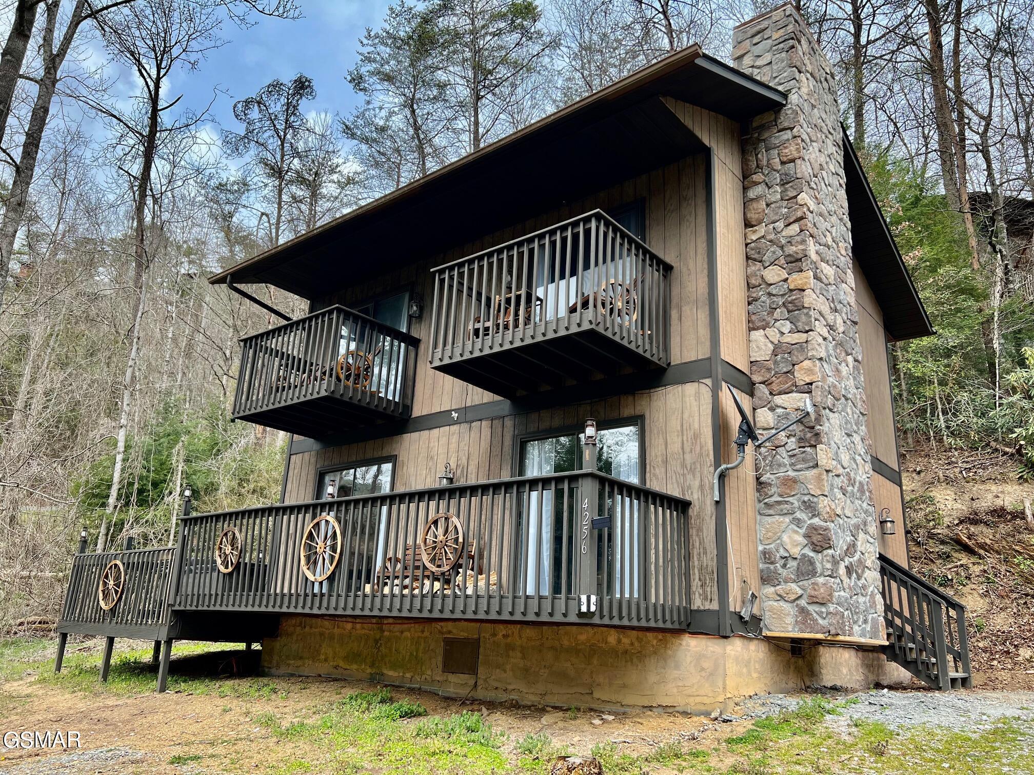 4256 New Pioneer Trail Pigeon Forge TN 37863