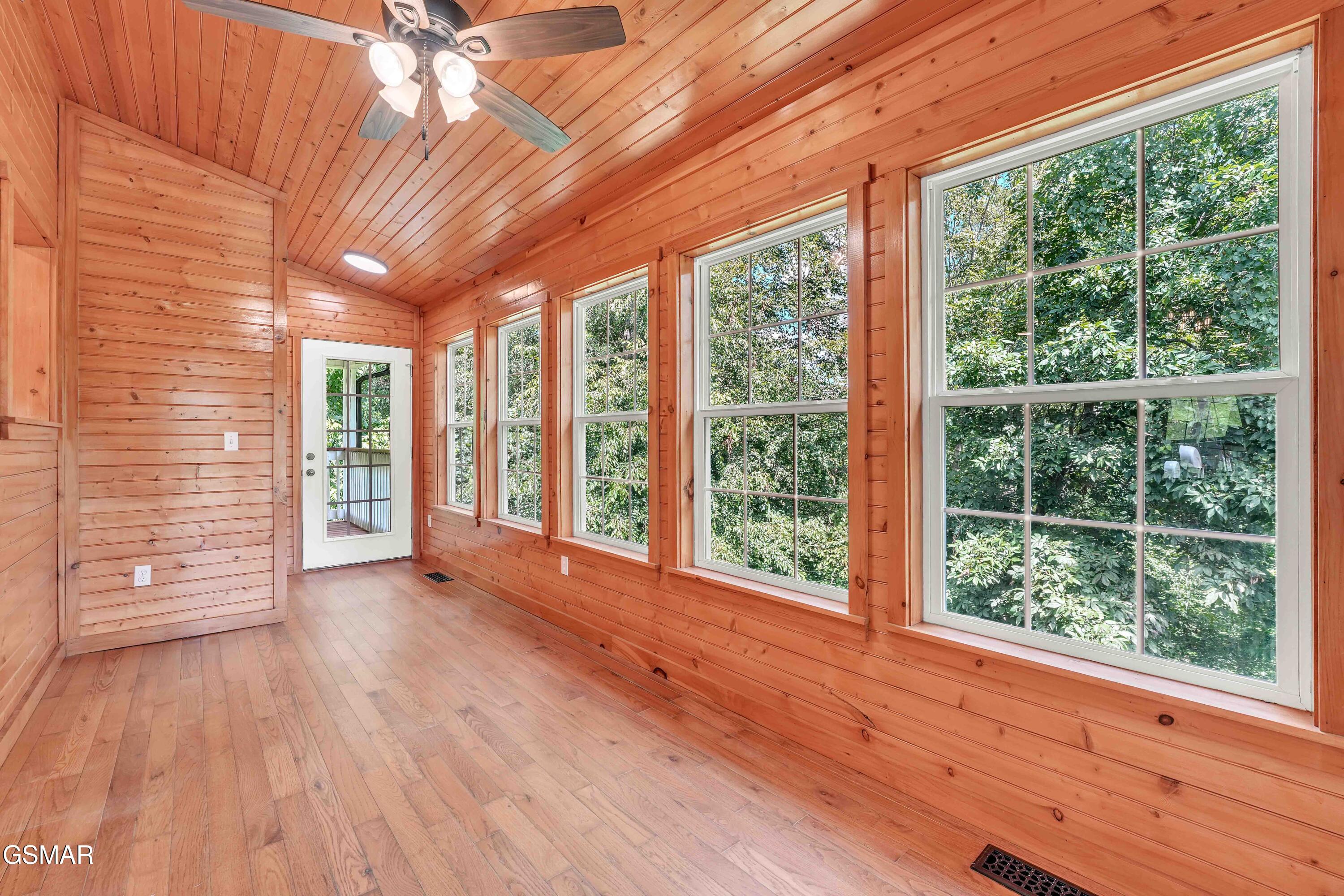 334 Amolee Lane Sevierville TN 37876