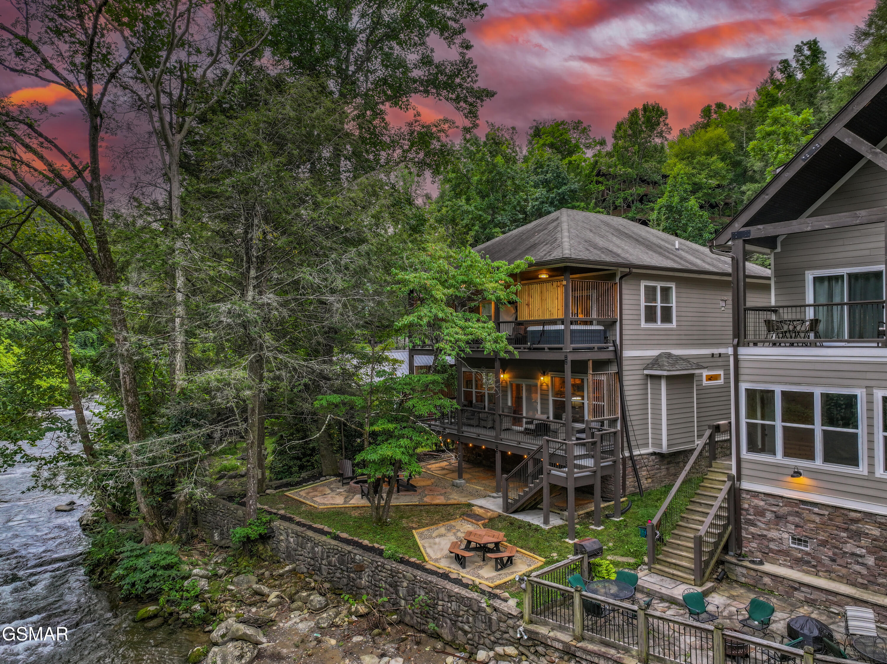 510 Hemlock Street Gatlinburg TN 37738
