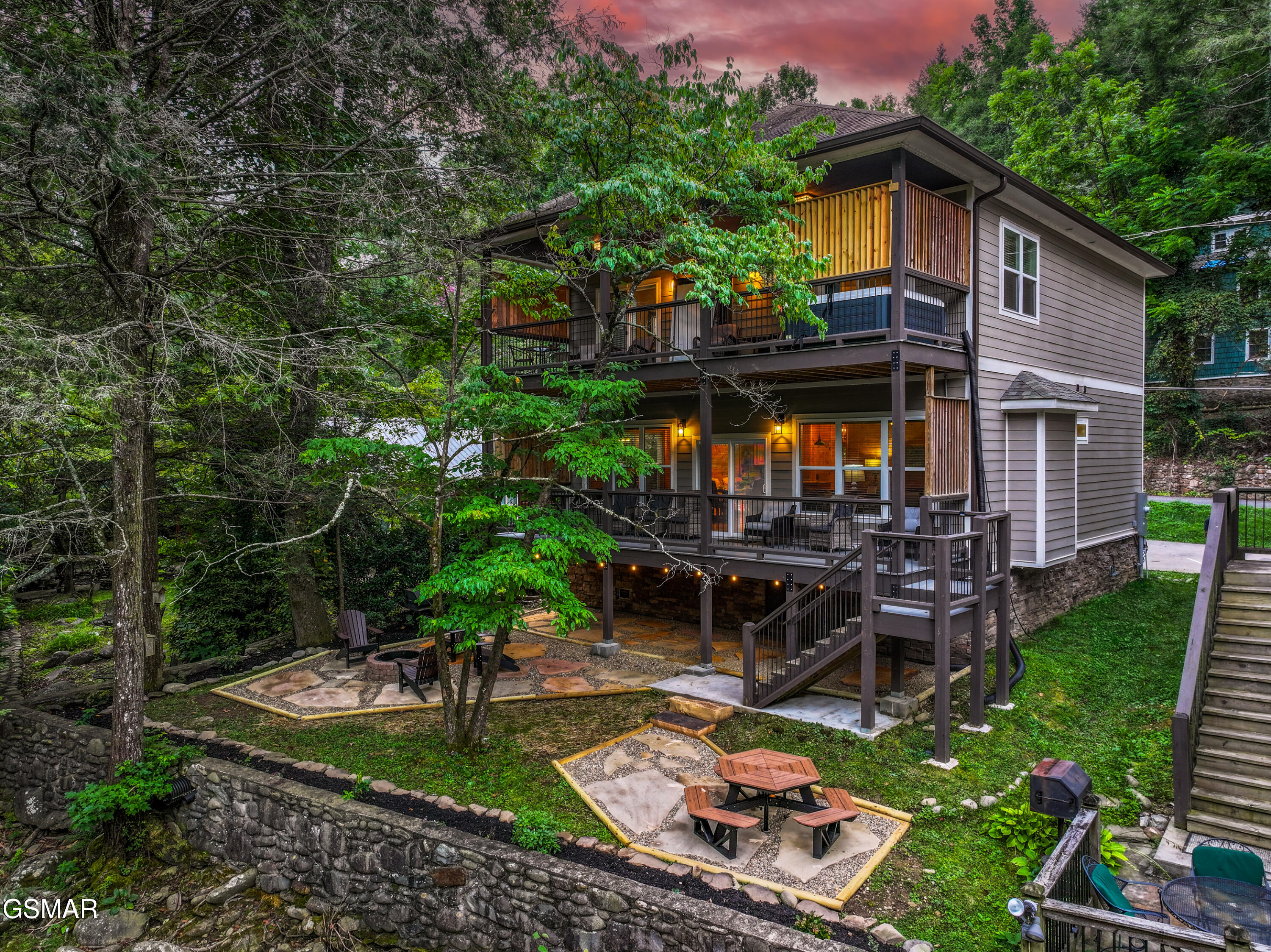510 Hemlock Street Gatlinburg TN 37738