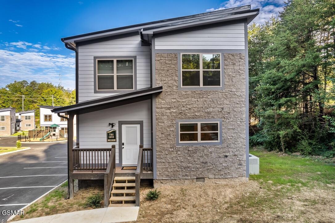 576 Dollywood Lane Unit 9 Pigeon Forge TN 37863