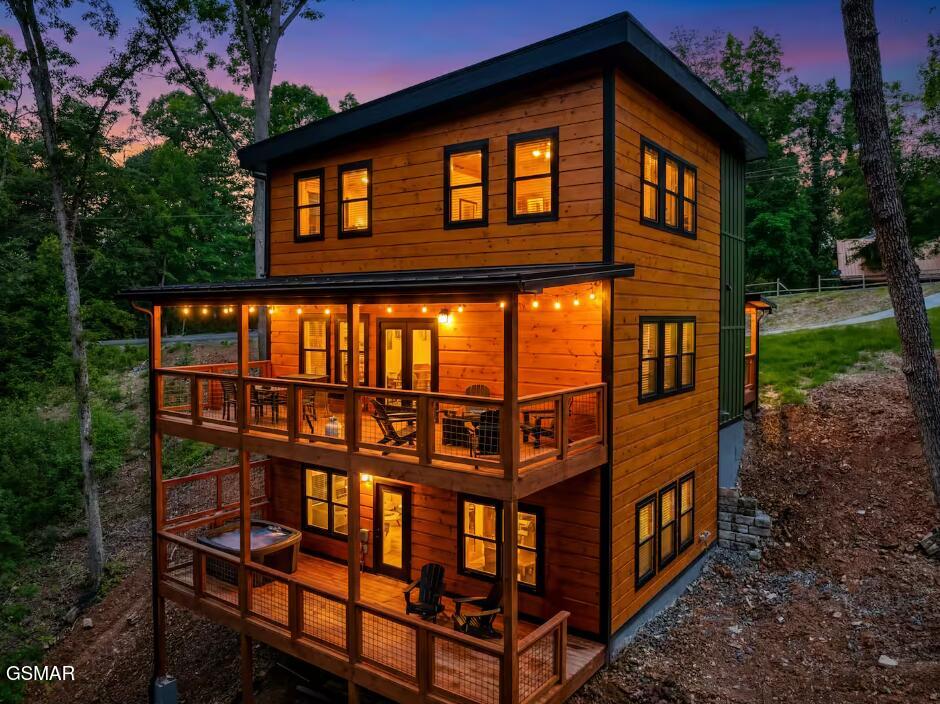 613 Country Oaks Drive Pigeon Forge TN 37863