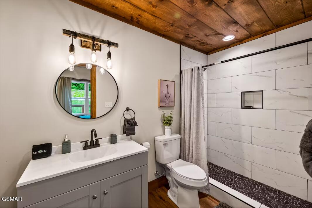 613 Country Oaks Drive Pigeon Forge TN 37863