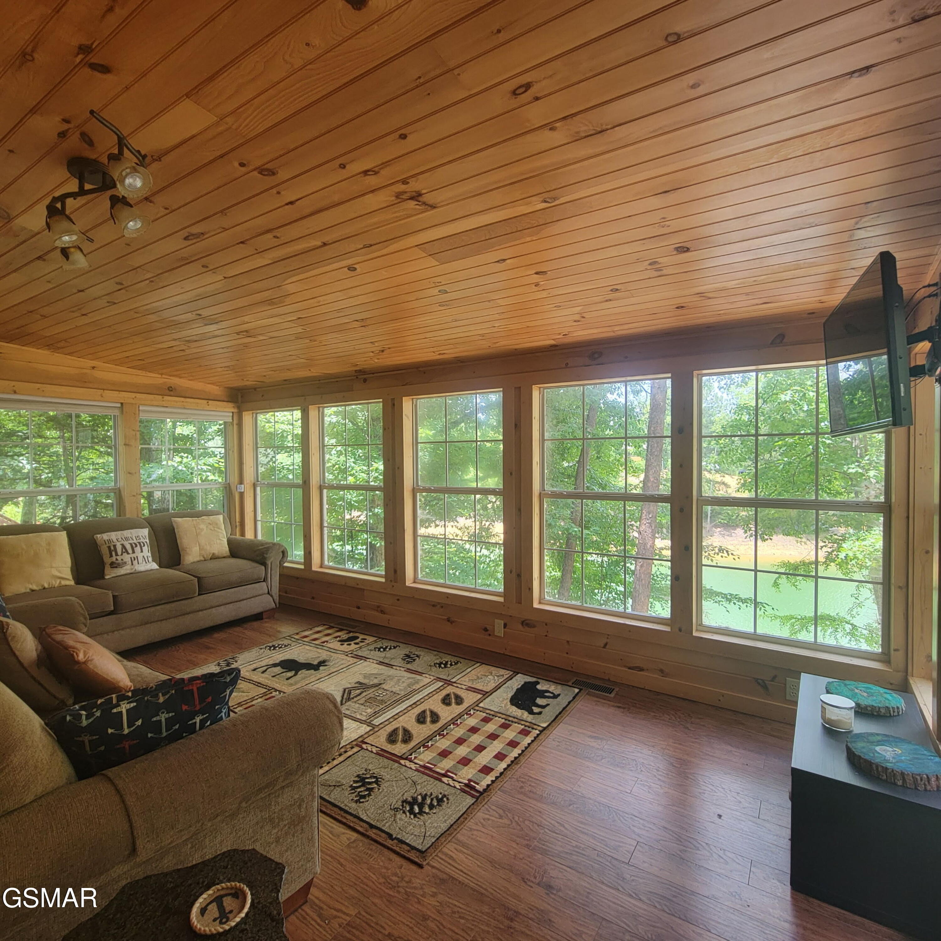 1633 Tucson Trail Dandridge TN 37725