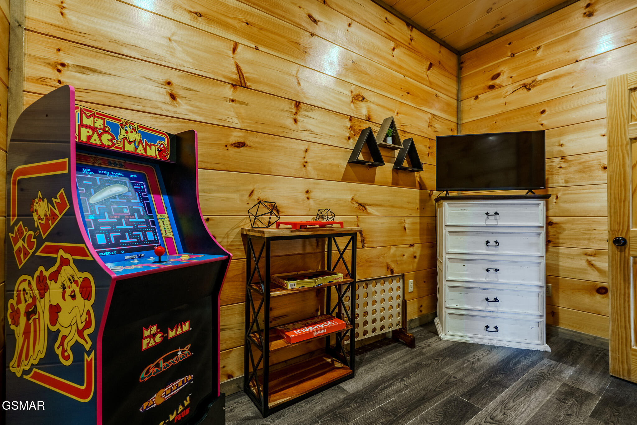 2053 Eagle Feather Drive Sevierville TN 37876