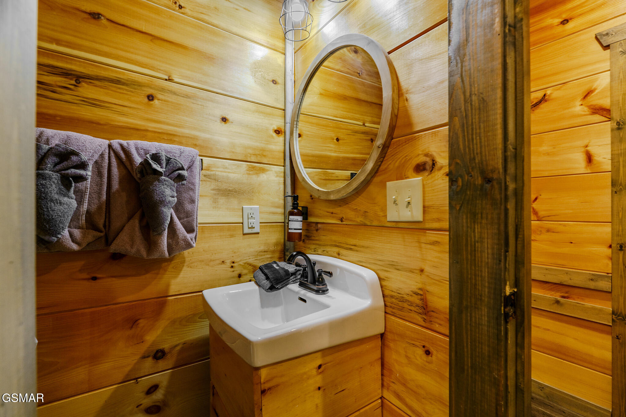 2053 Eagle Feather Drive Sevierville TN 37876