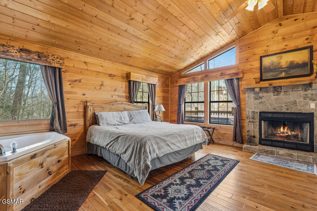 1418 School House Gap Road Sevierville TN 37876