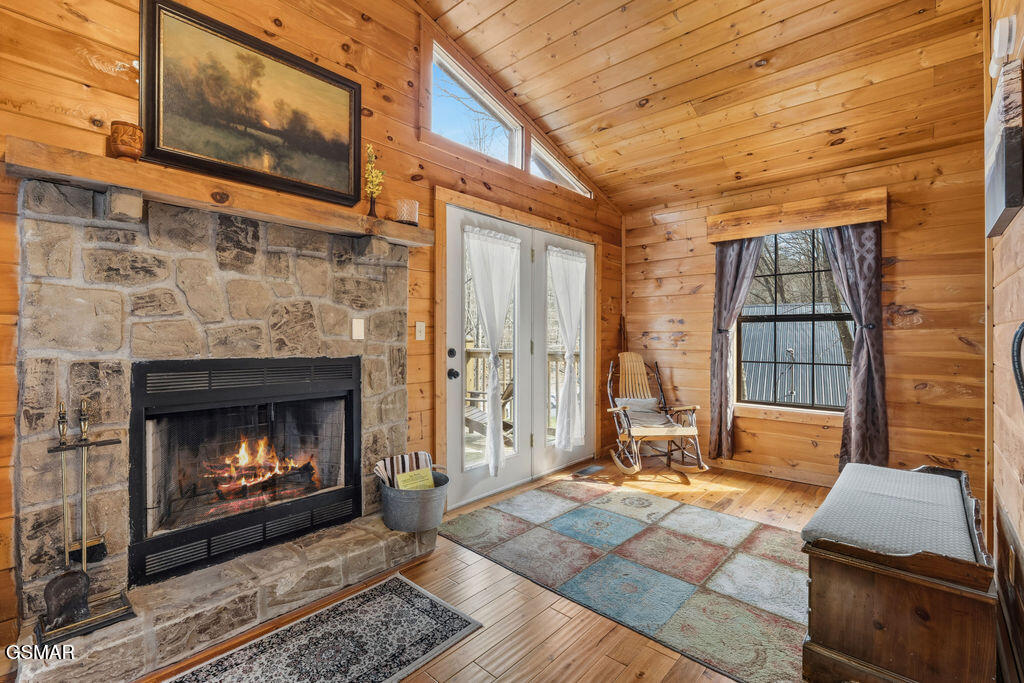 1418 School House Gap Road Sevierville TN 37876