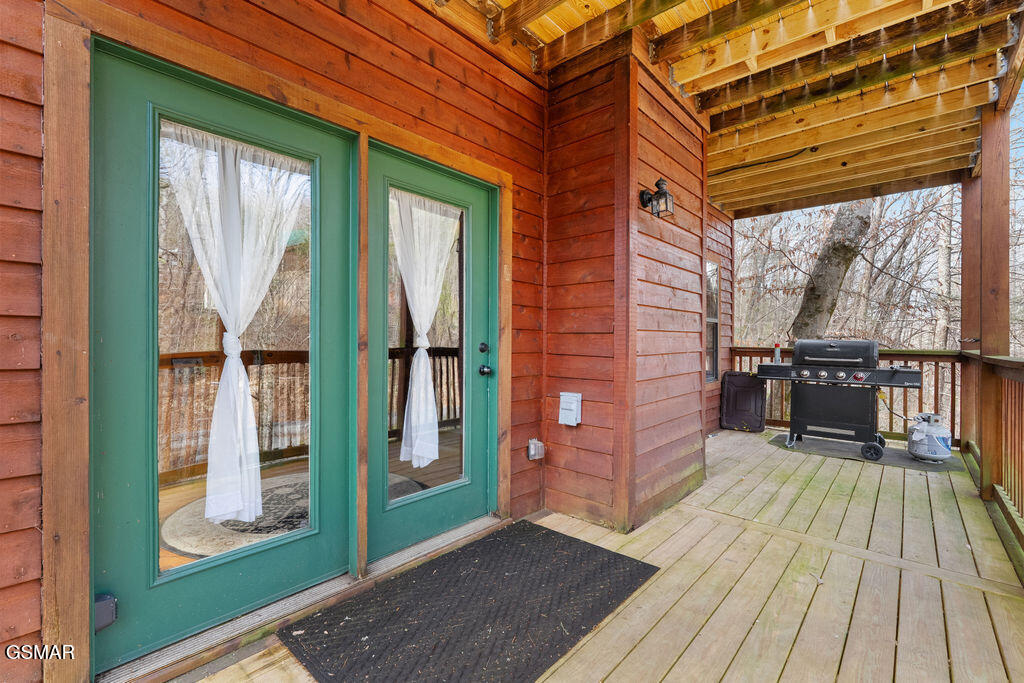 1418 School House Gap Road Sevierville TN 37876