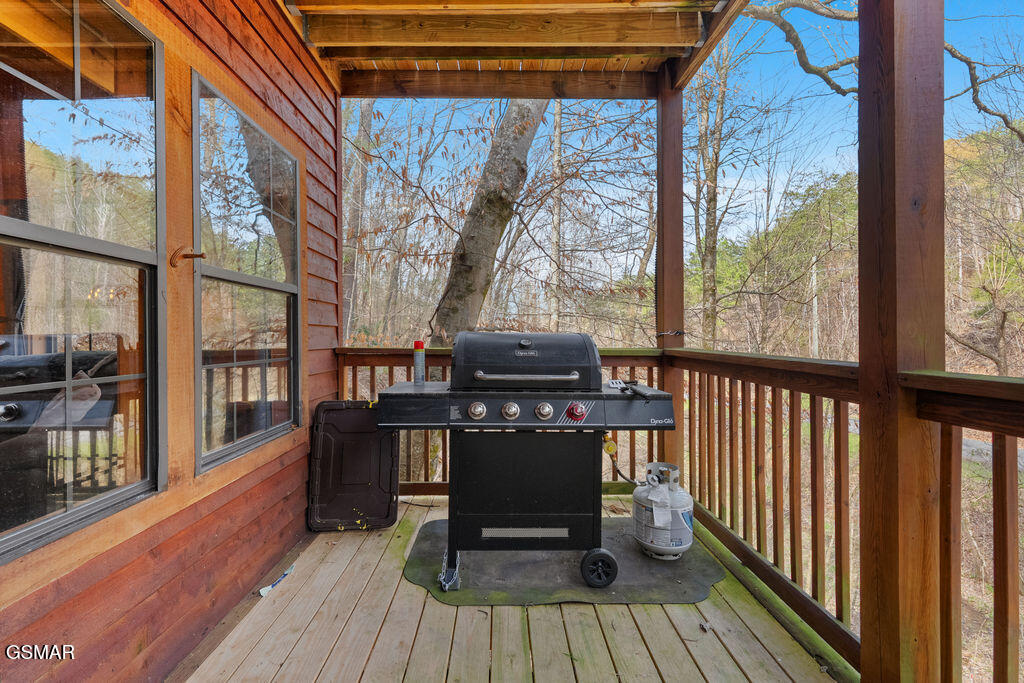 1418 School House Gap Road Sevierville TN 37876