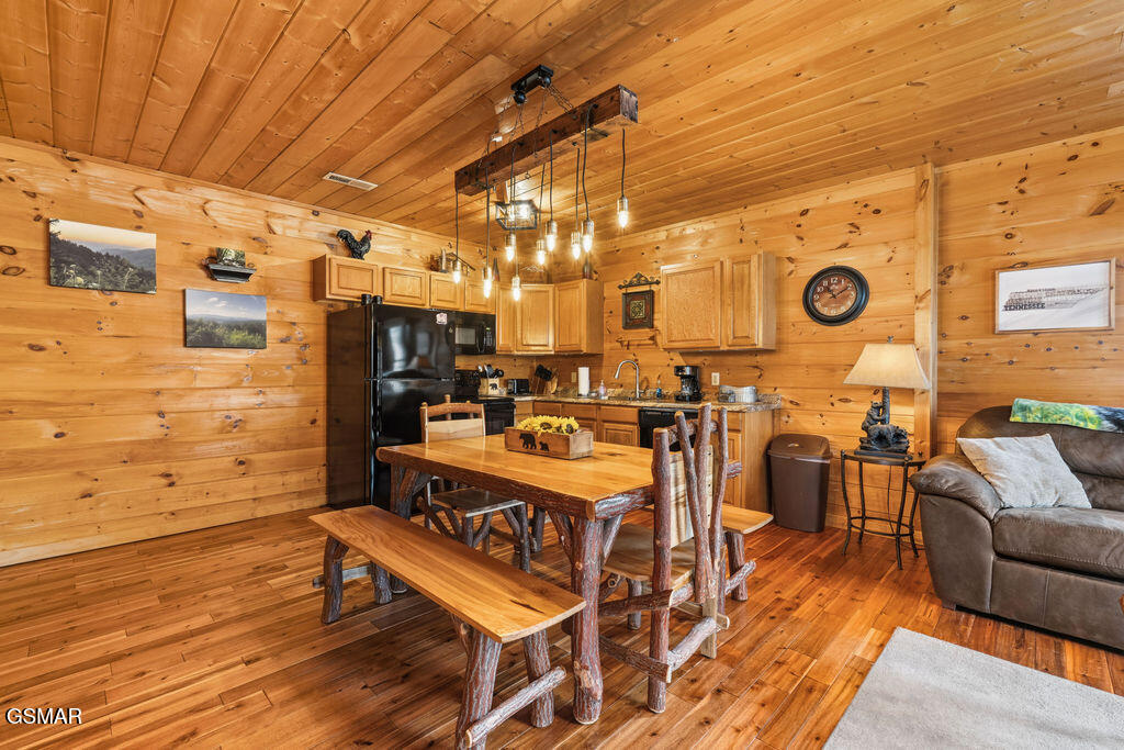1418 School House Gap Road Sevierville TN 37876