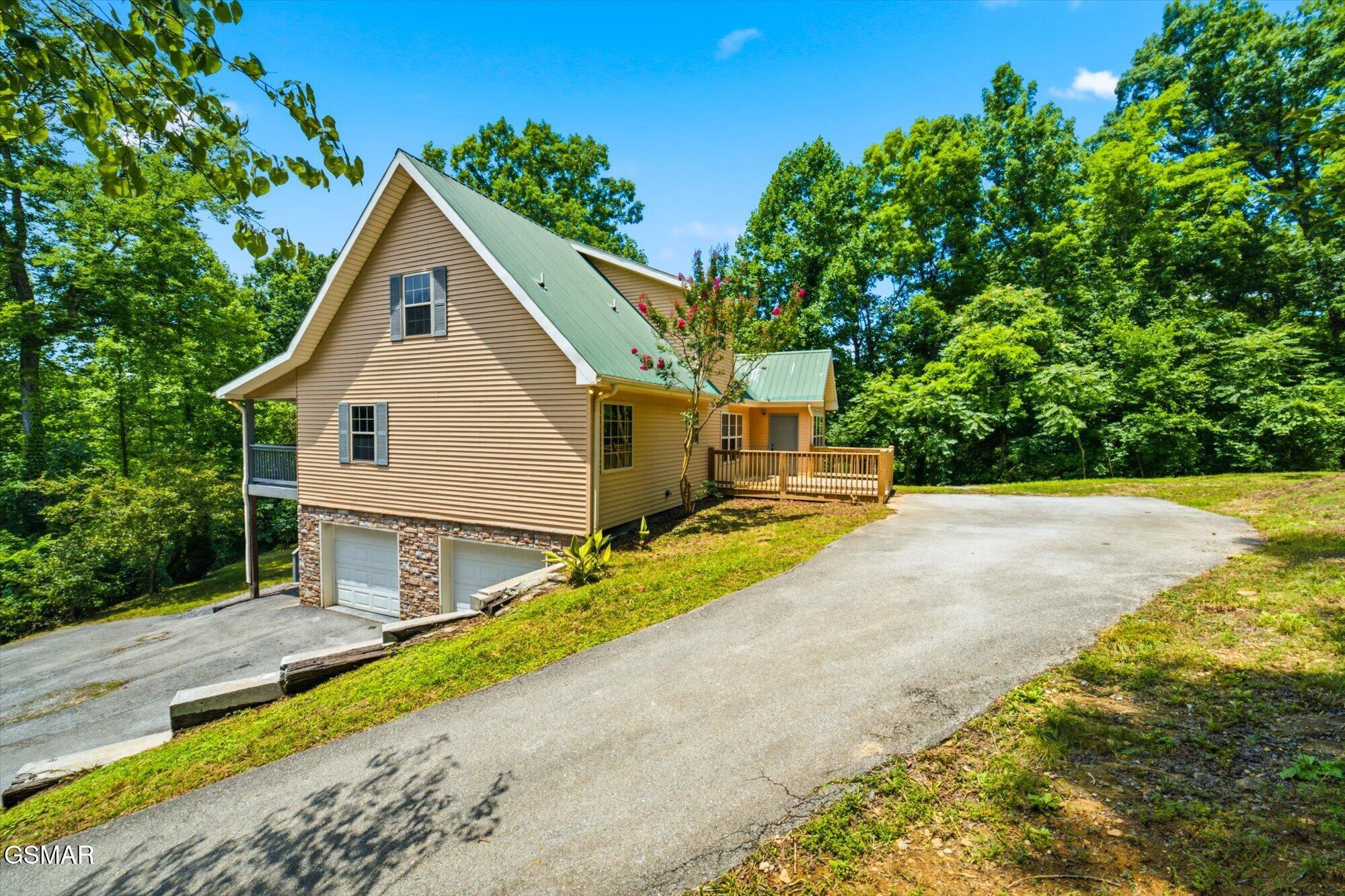 1134 Deer Trail Way Seymour TN 37865
