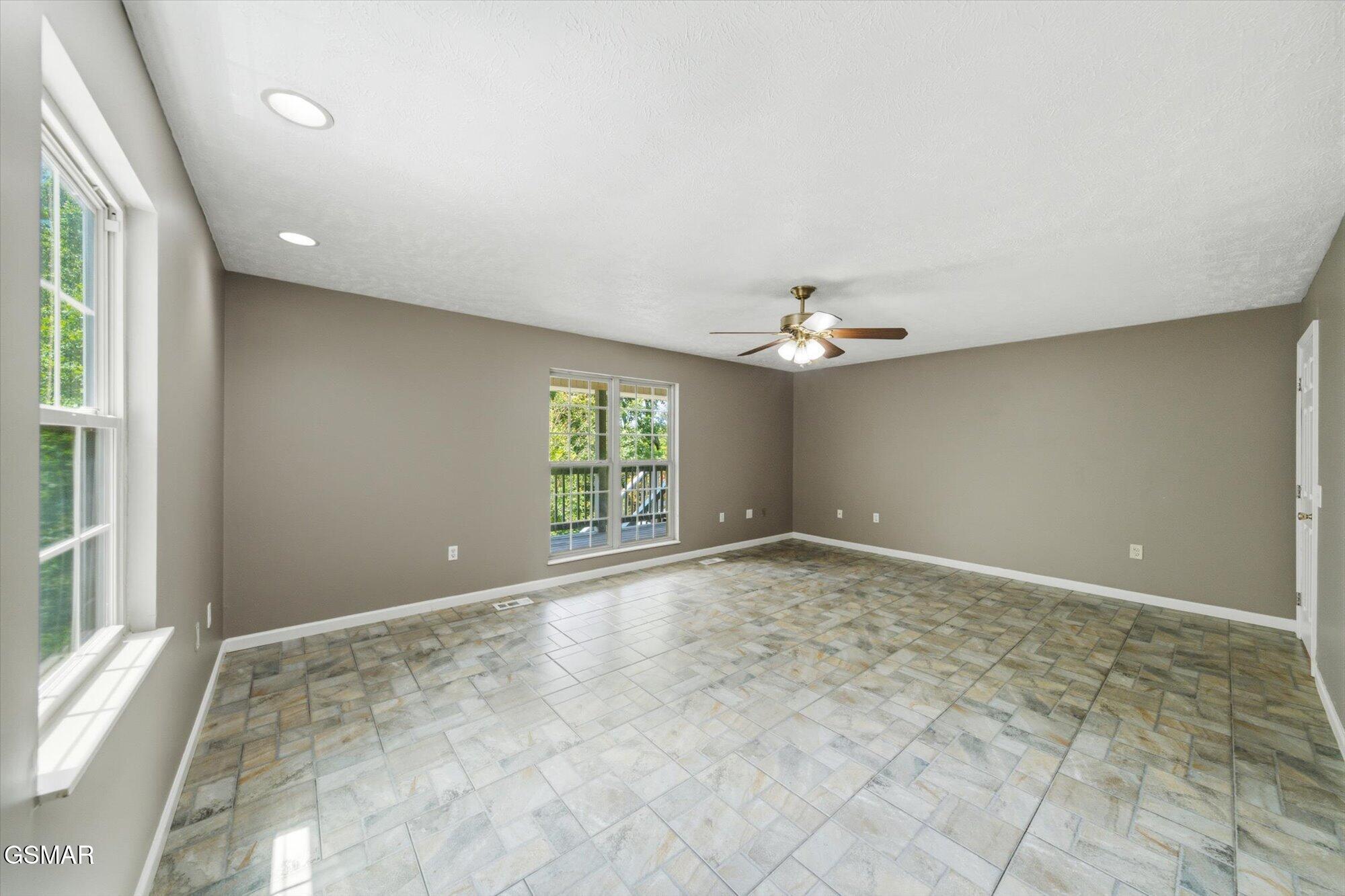 1134 Deer Trail Way Seymour TN 37865