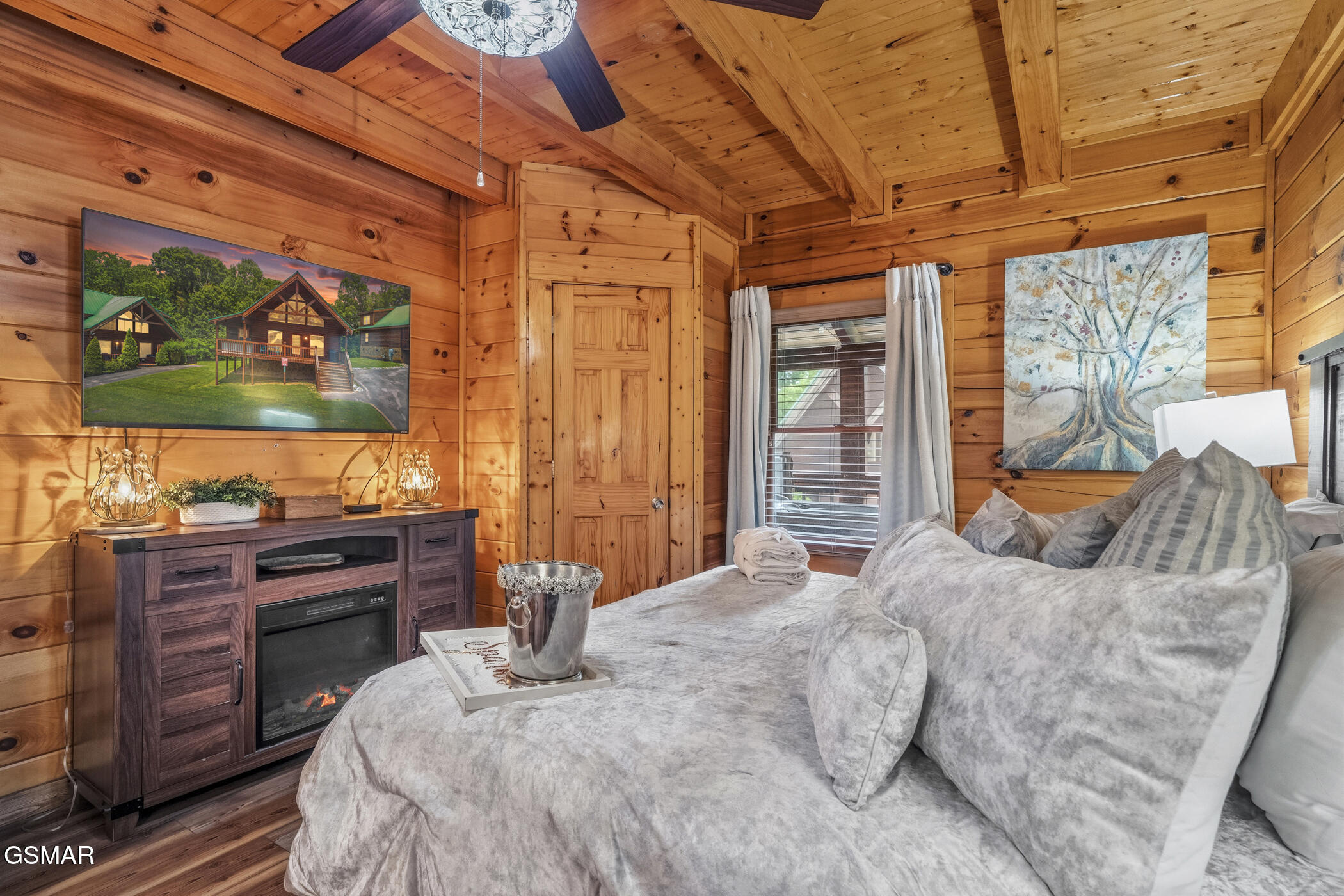 605 Cherry Blossom Way Pigeon Forge TN 37863