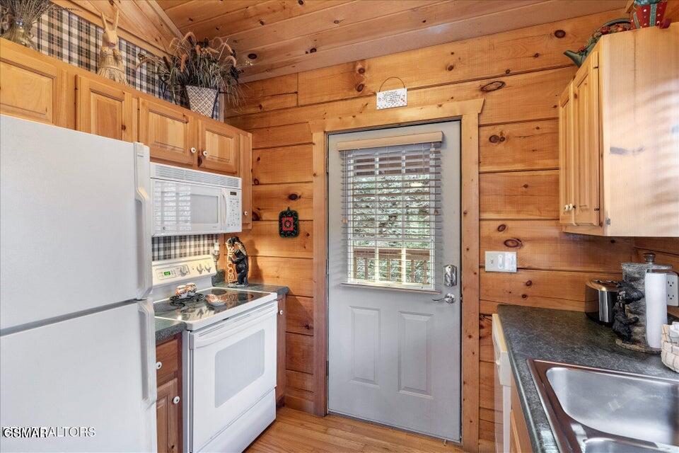 4320 Carolina Cove Way Pigeon Forge TN 37863