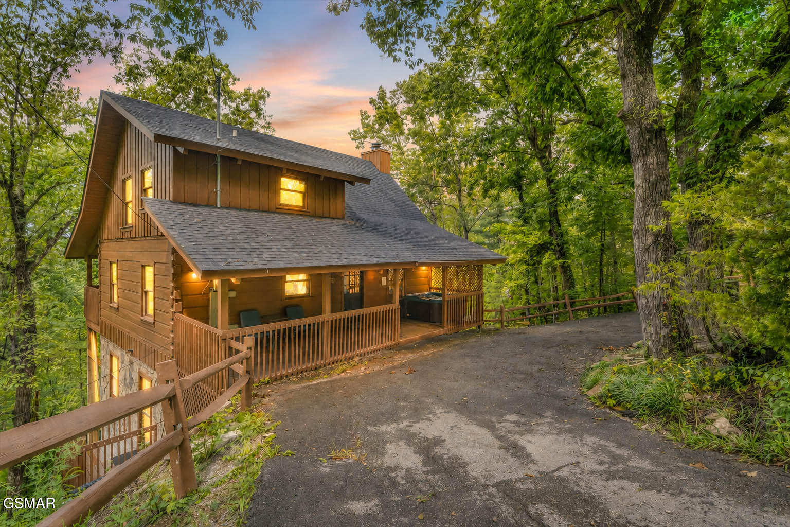 3342 Twin City Way Pigeon Forge TN 37863