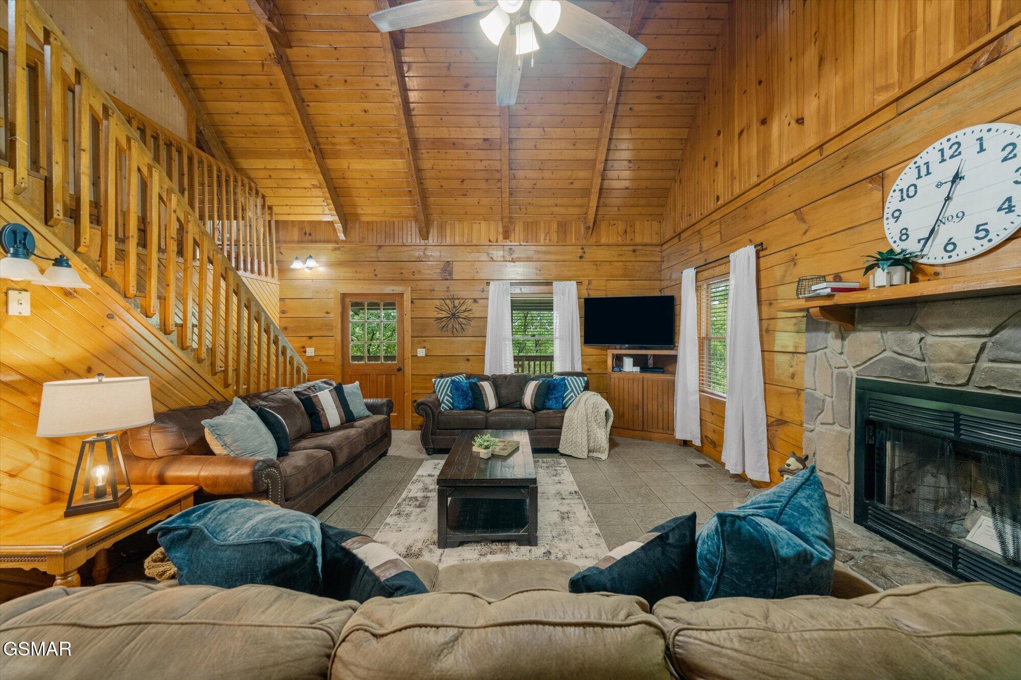 3342 Twin City Way Pigeon Forge TN 37863