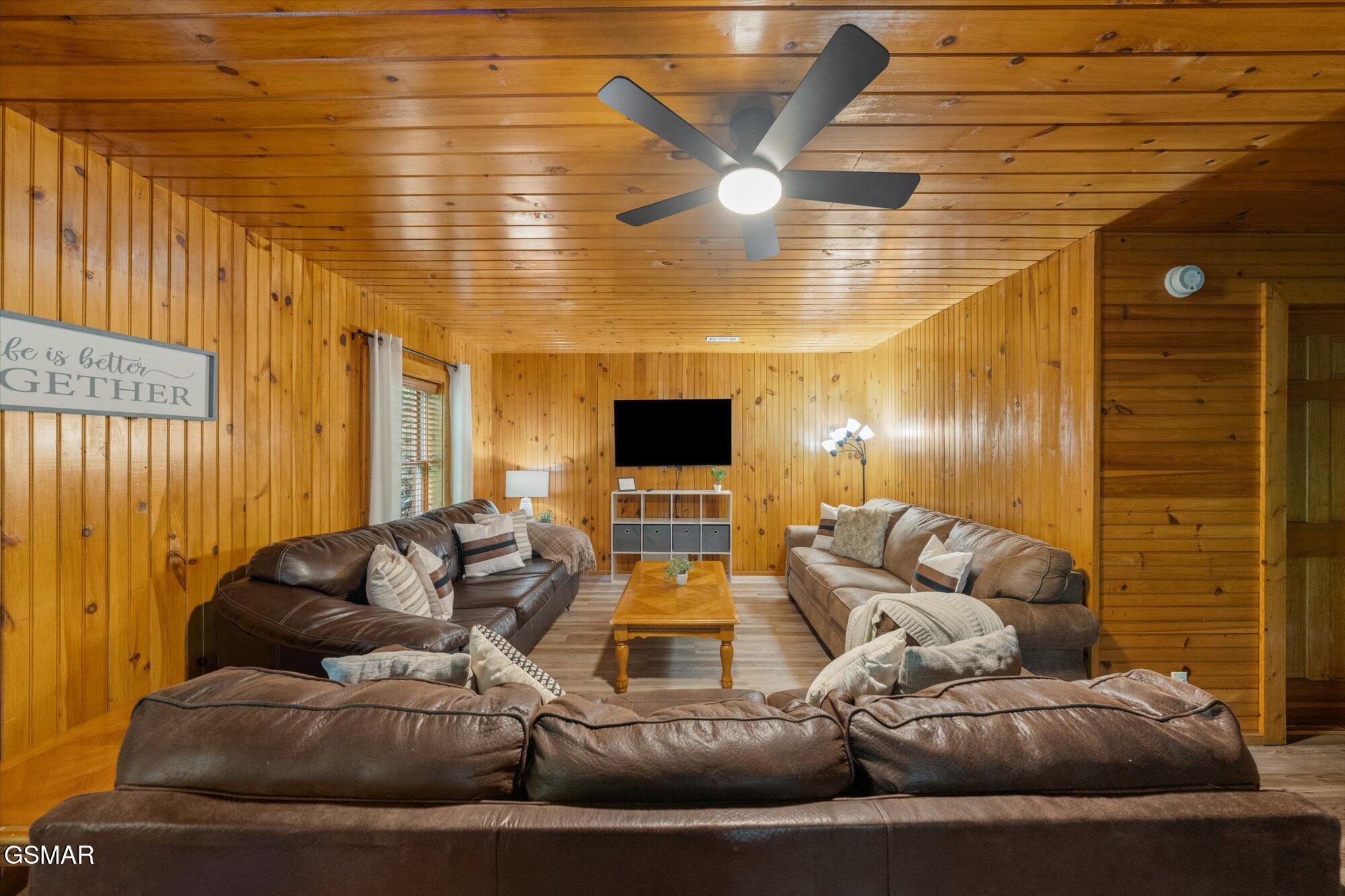 3342 Twin City Way Pigeon Forge TN 37863