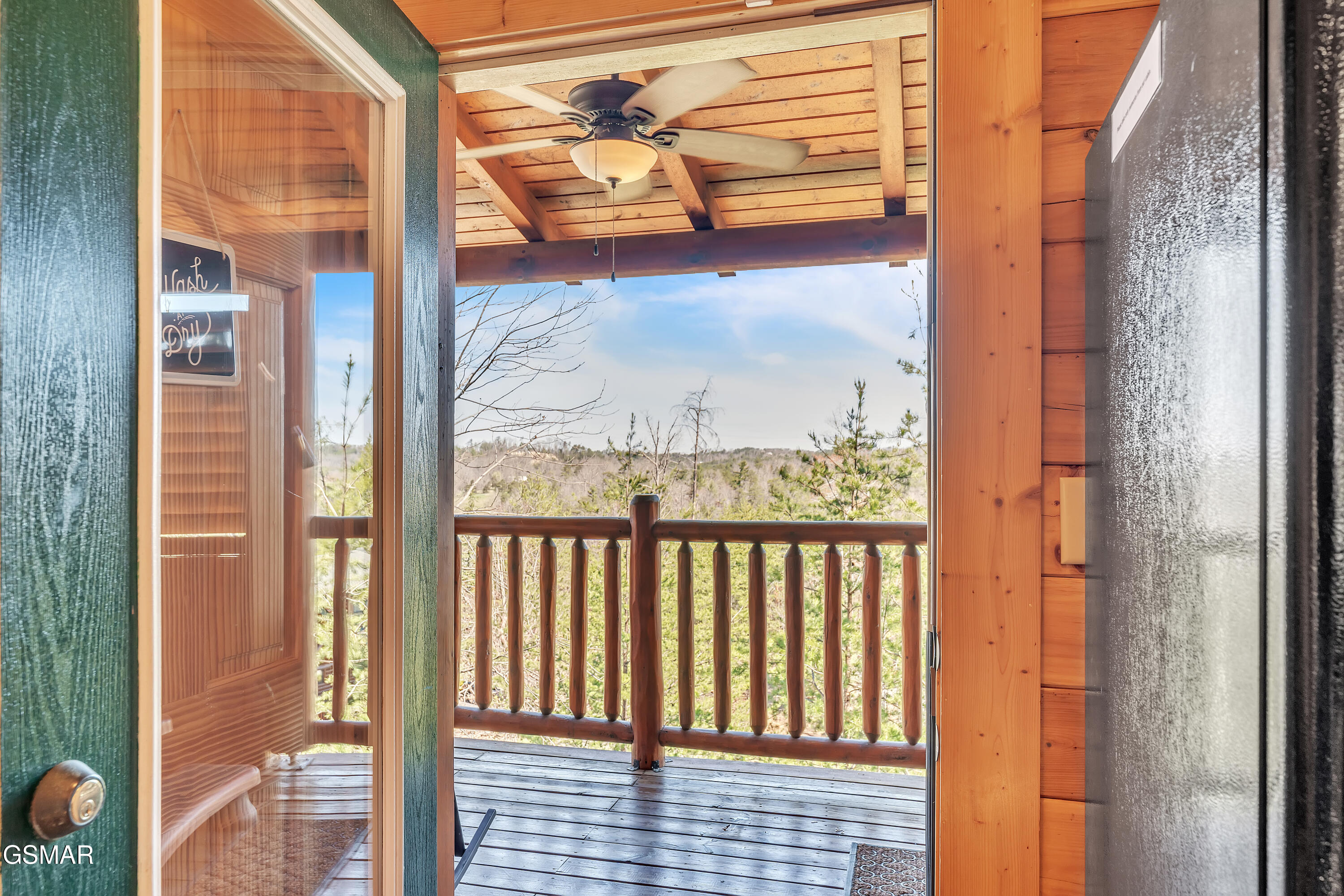 2025 Bear Creek Way Pigeon Forge TN 37862