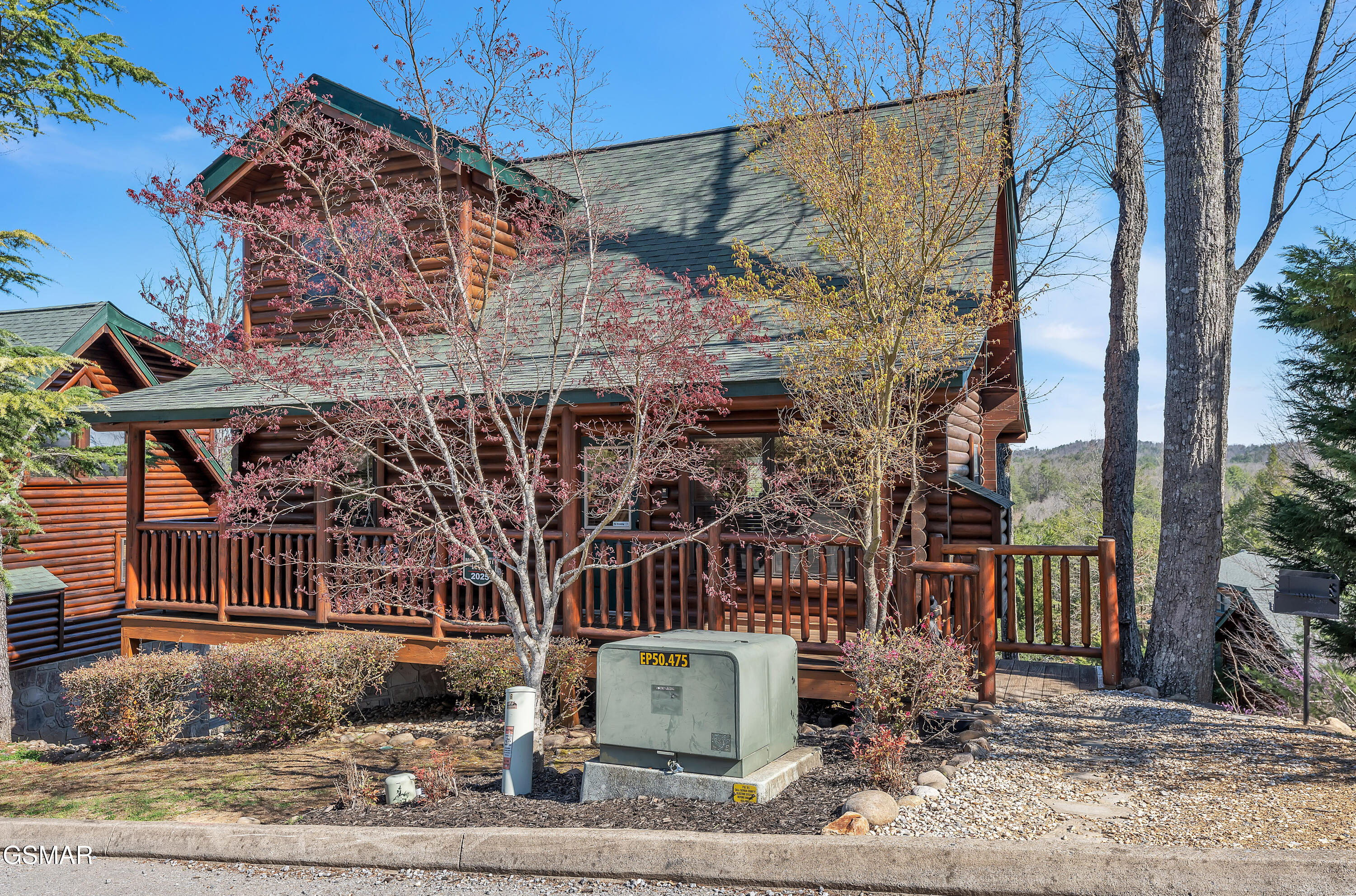 2025 Bear Creek Way Pigeon Forge TN 37862