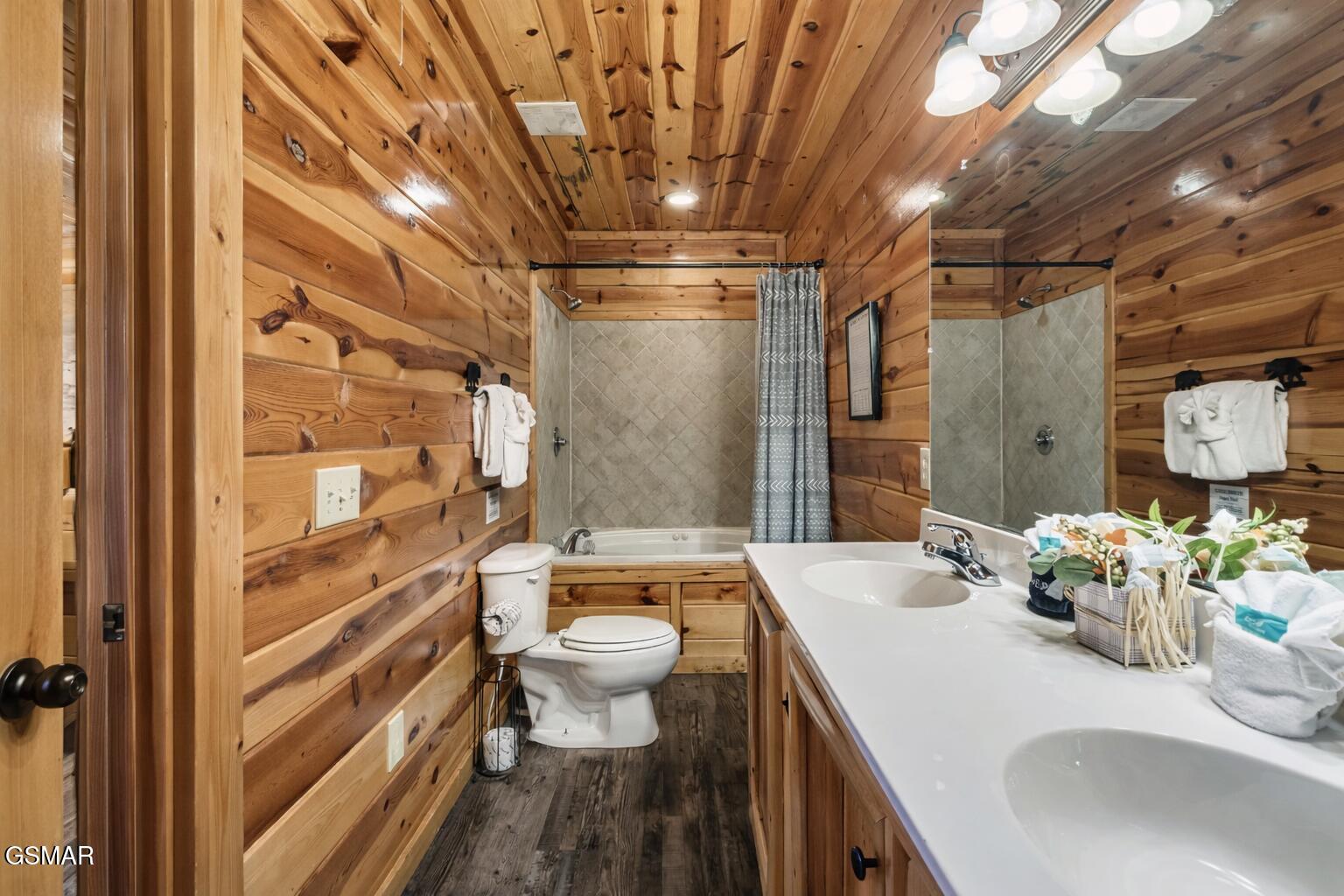 2029 Settlers Ridge Way Sevierville TN 37876