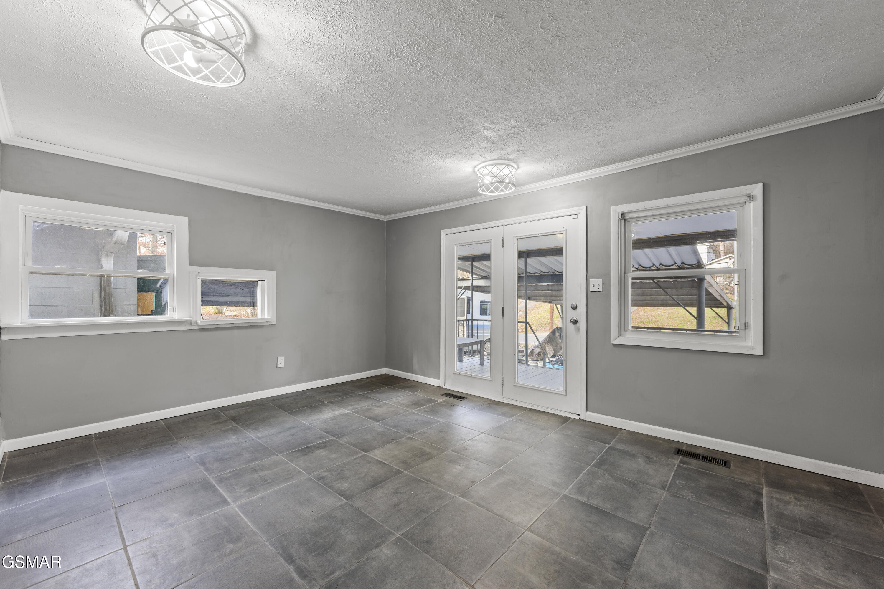 1037 Foust Carney Road Powell TN 37849