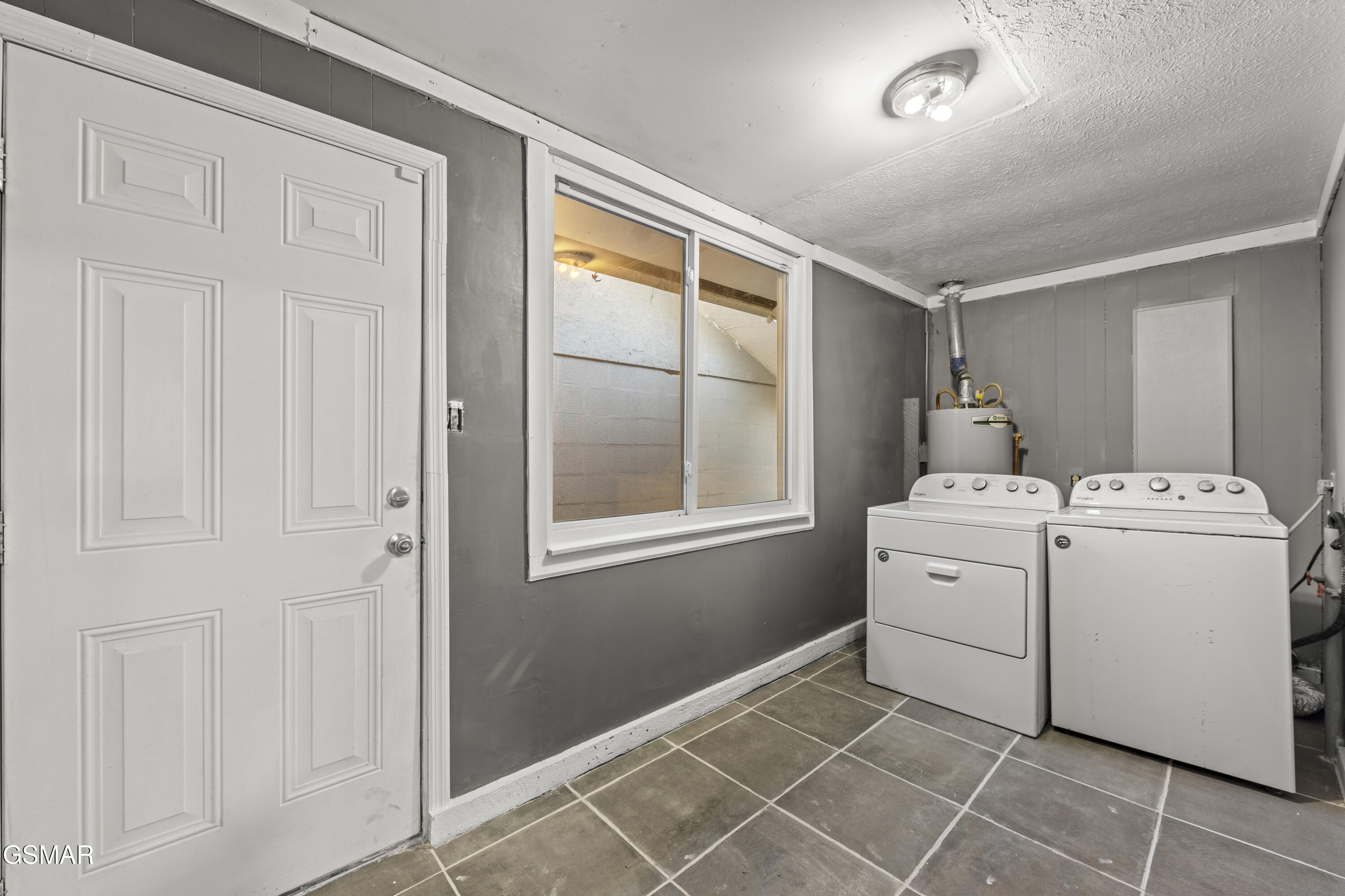 1037 Foust Carney Road Powell TN 37849