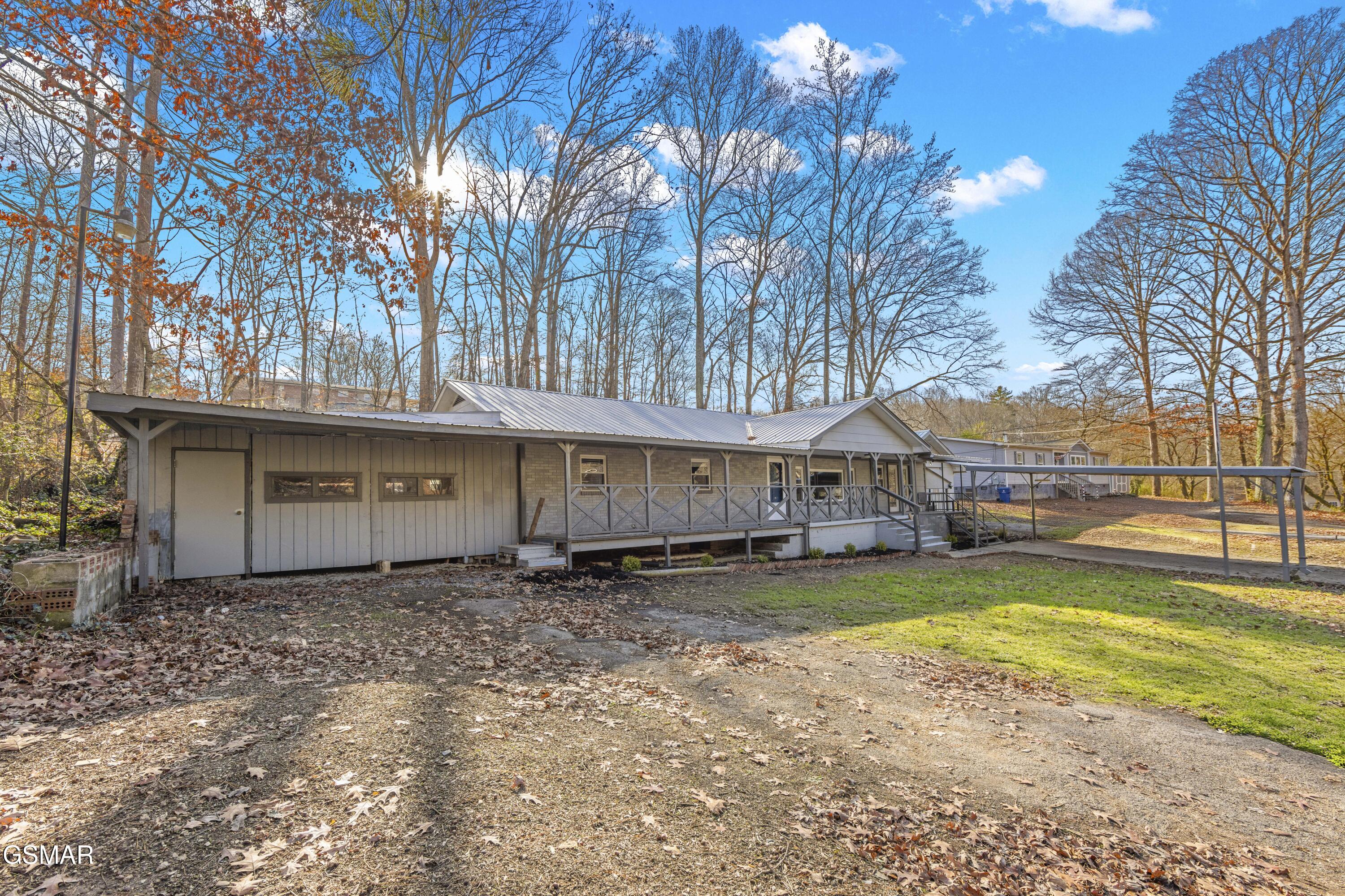 1037 Foust Carney Road Powell TN 37849